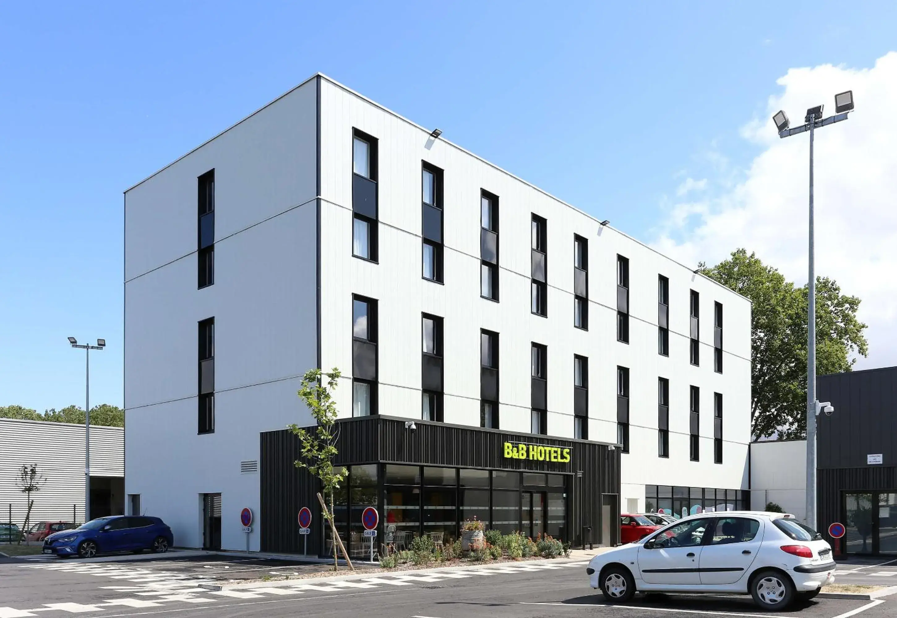 Property building in B&B HOTEL Epernay Property building in B&B HOTEL Epernay