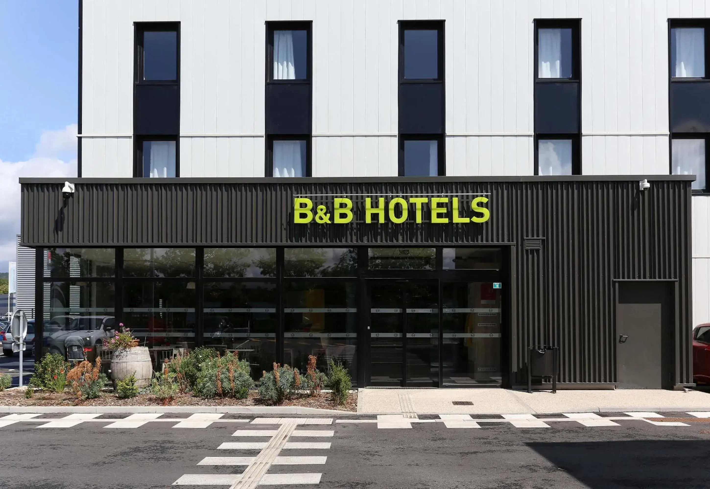 Facade/entrance in B&B HOTEL Epernay Facade/entrance in B&B HOTEL Epernay