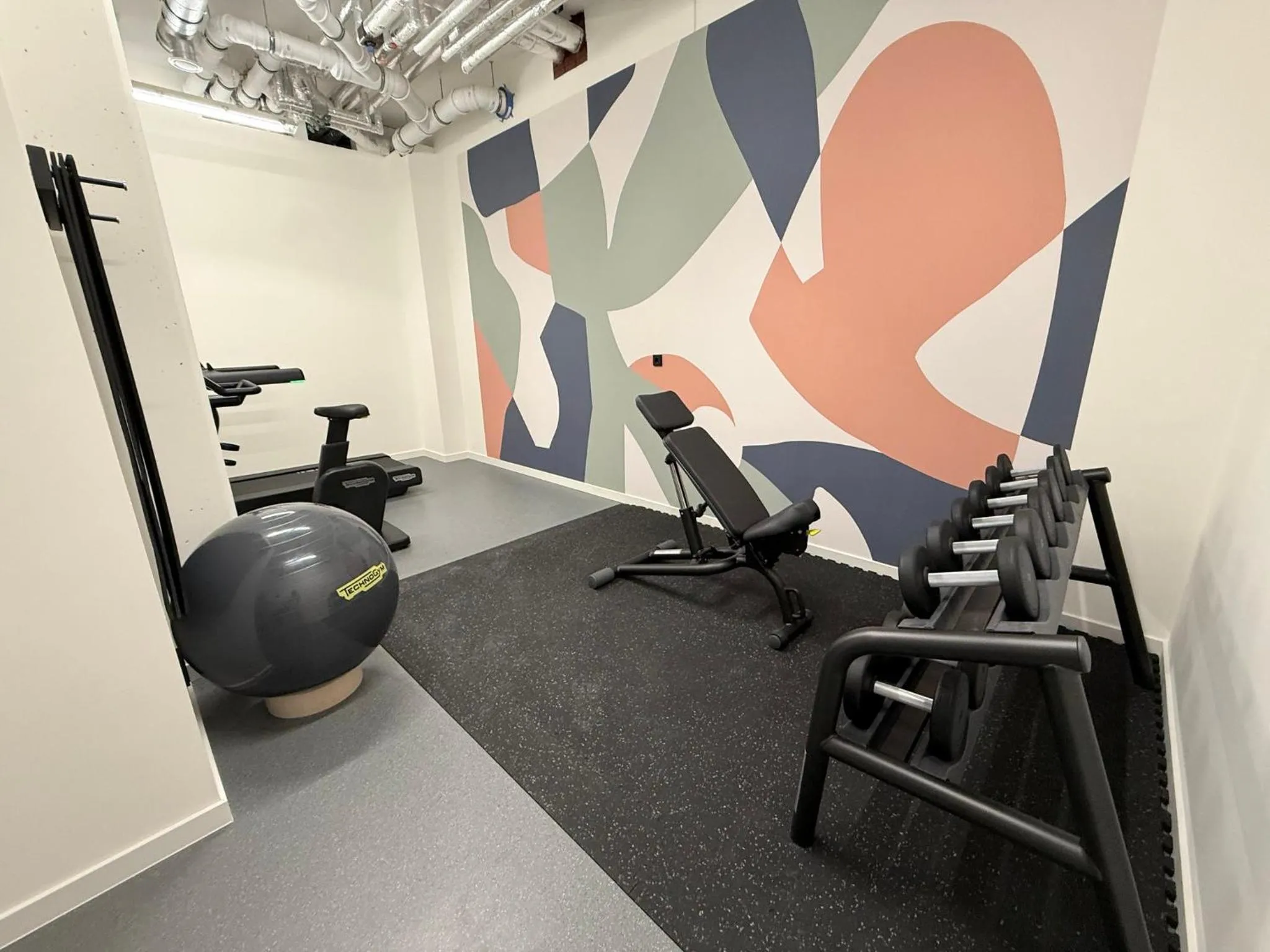 Fitness centre/facilities in Candlewood Suites Berlin Charlottenburg by IHG