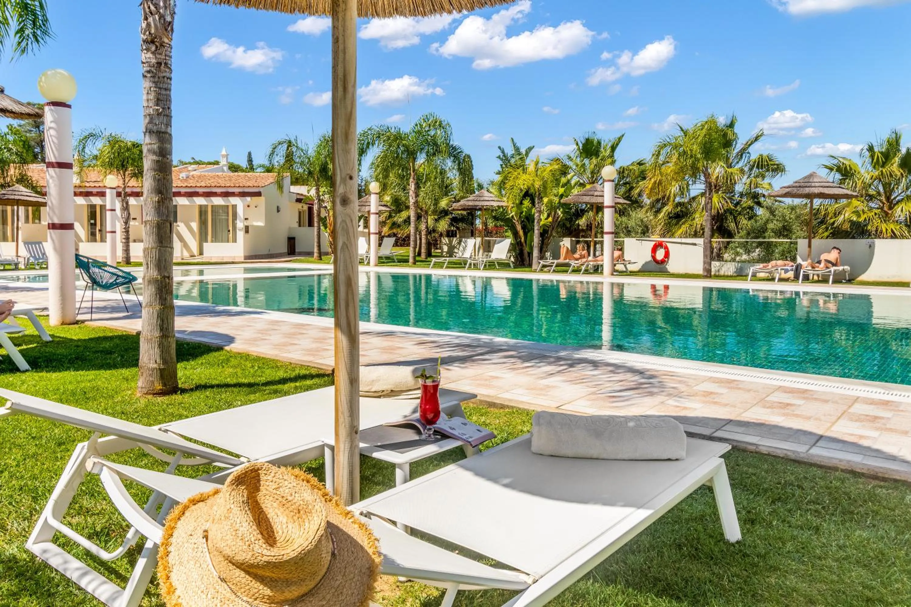 Swimming pool in Hotel Rural Brícia Du Mar