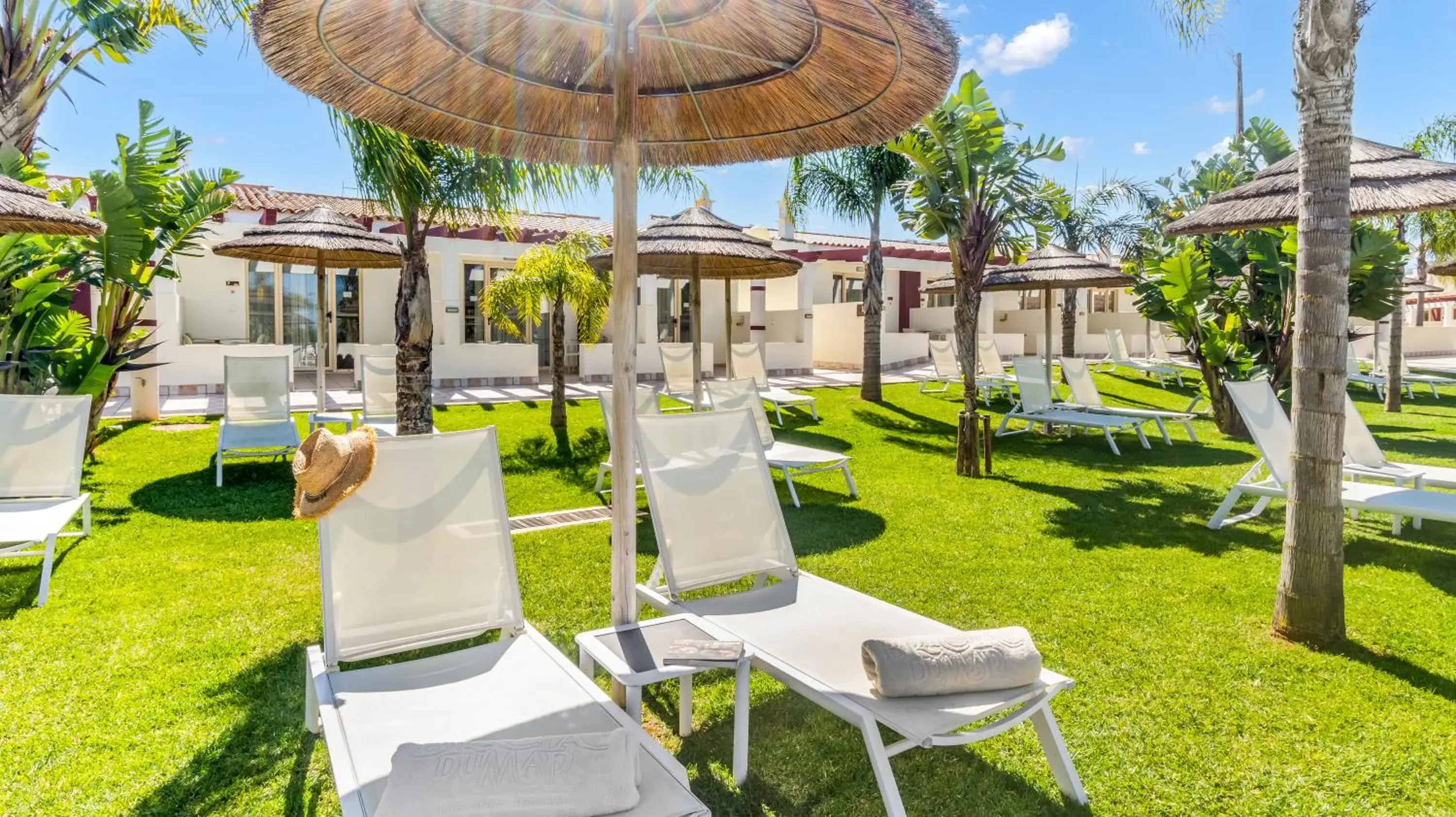 sunbed in Hotel Rural Brícia Du Mar sunbed in Hotel Rural Brícia Du Mar