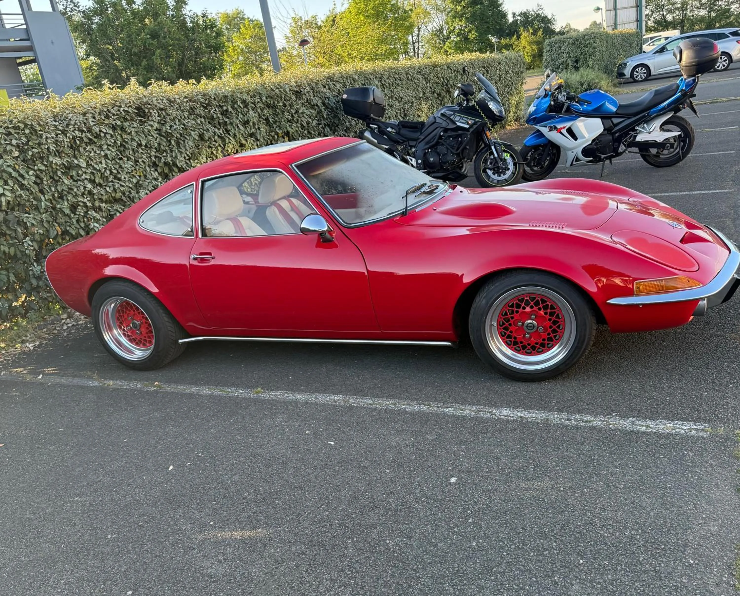 Parking in Hôtel Inn Design Resto Novo Le Mans