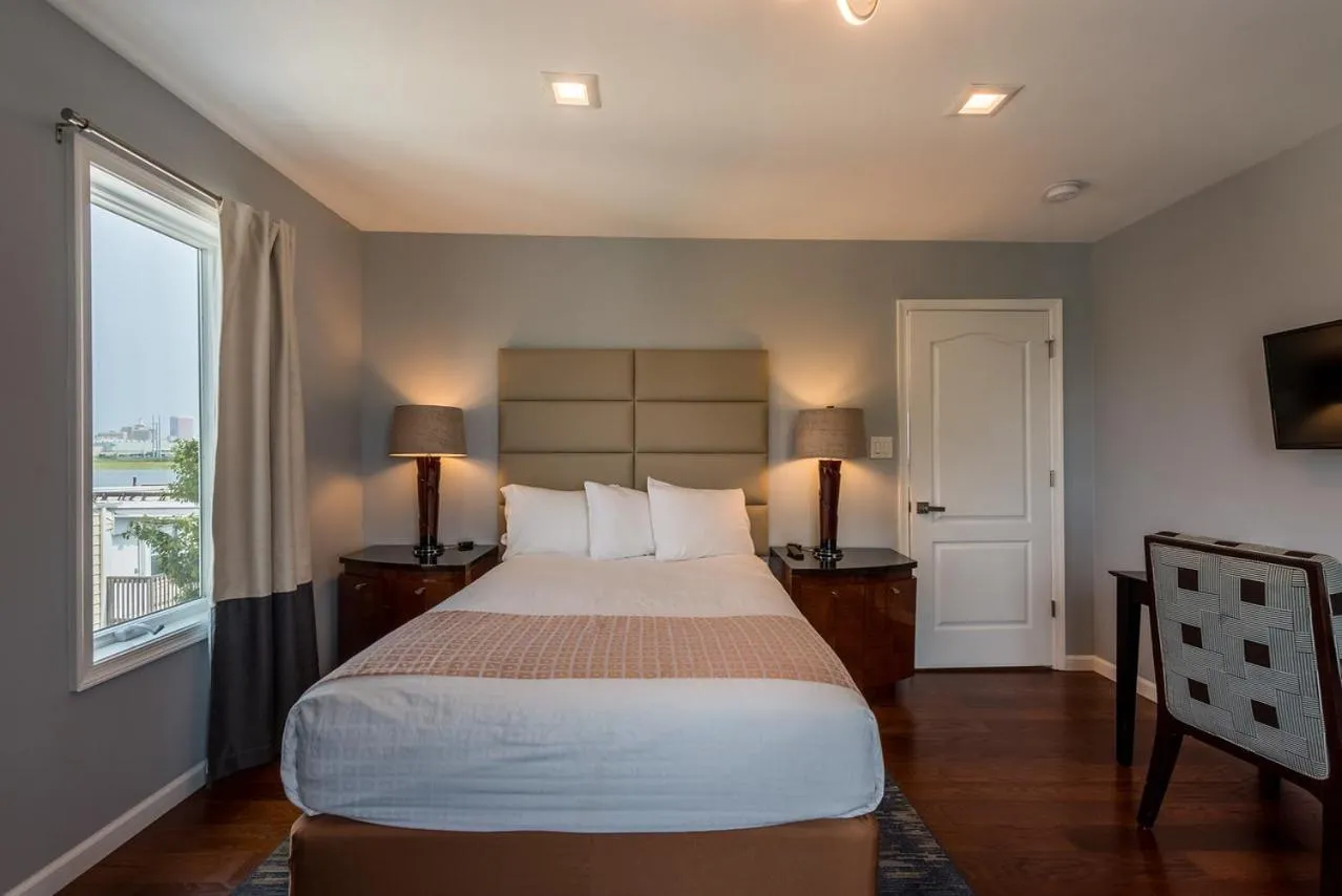 Bed in Lago-mar Luxury Modern Waterfront Home