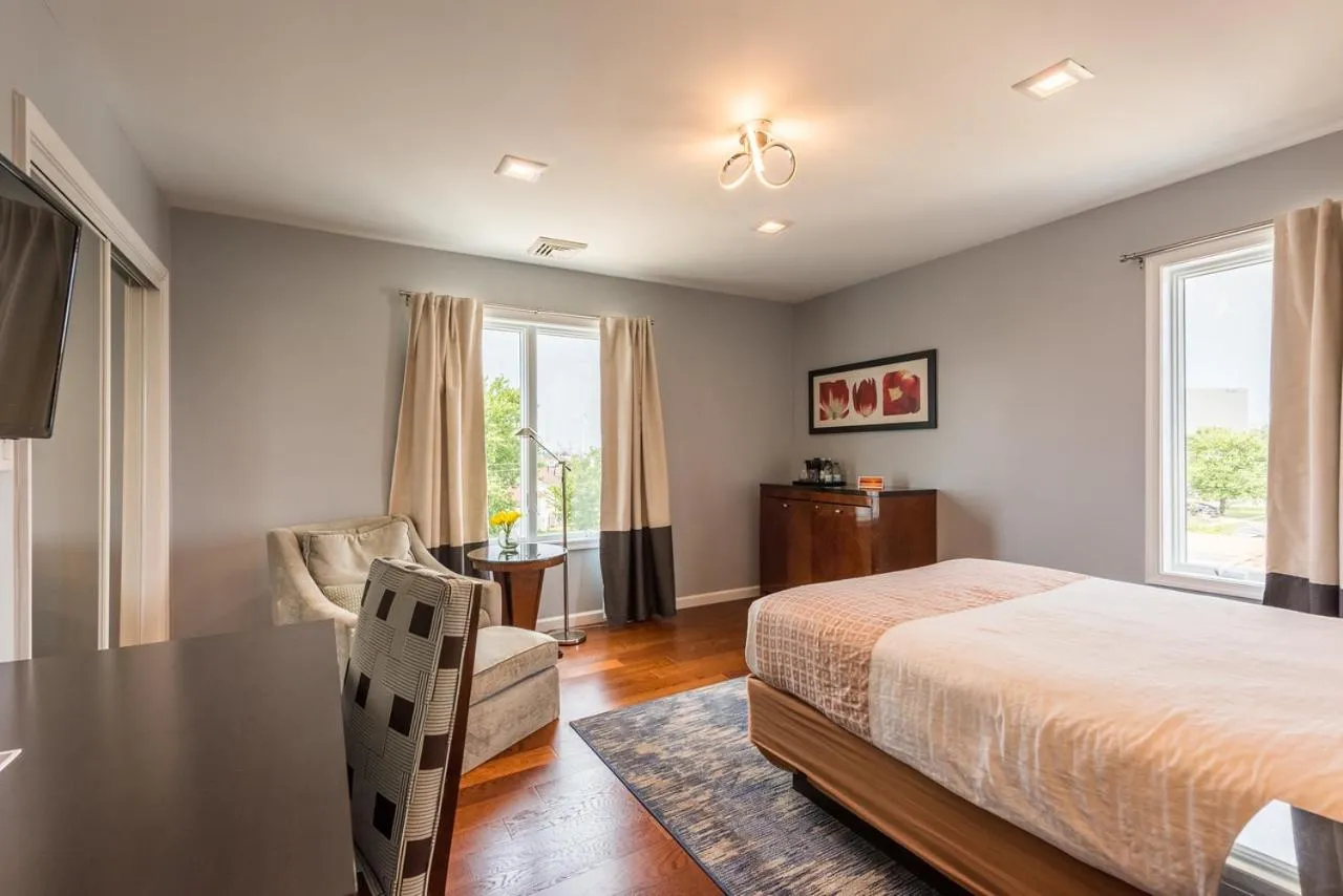 Bed in Lago-mar Luxury Modern Waterfront Home