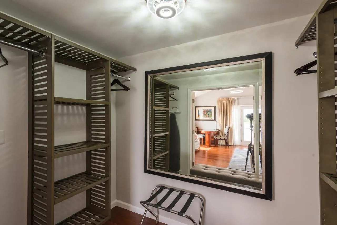 Lago-mar Luxury Modern Waterfront Home