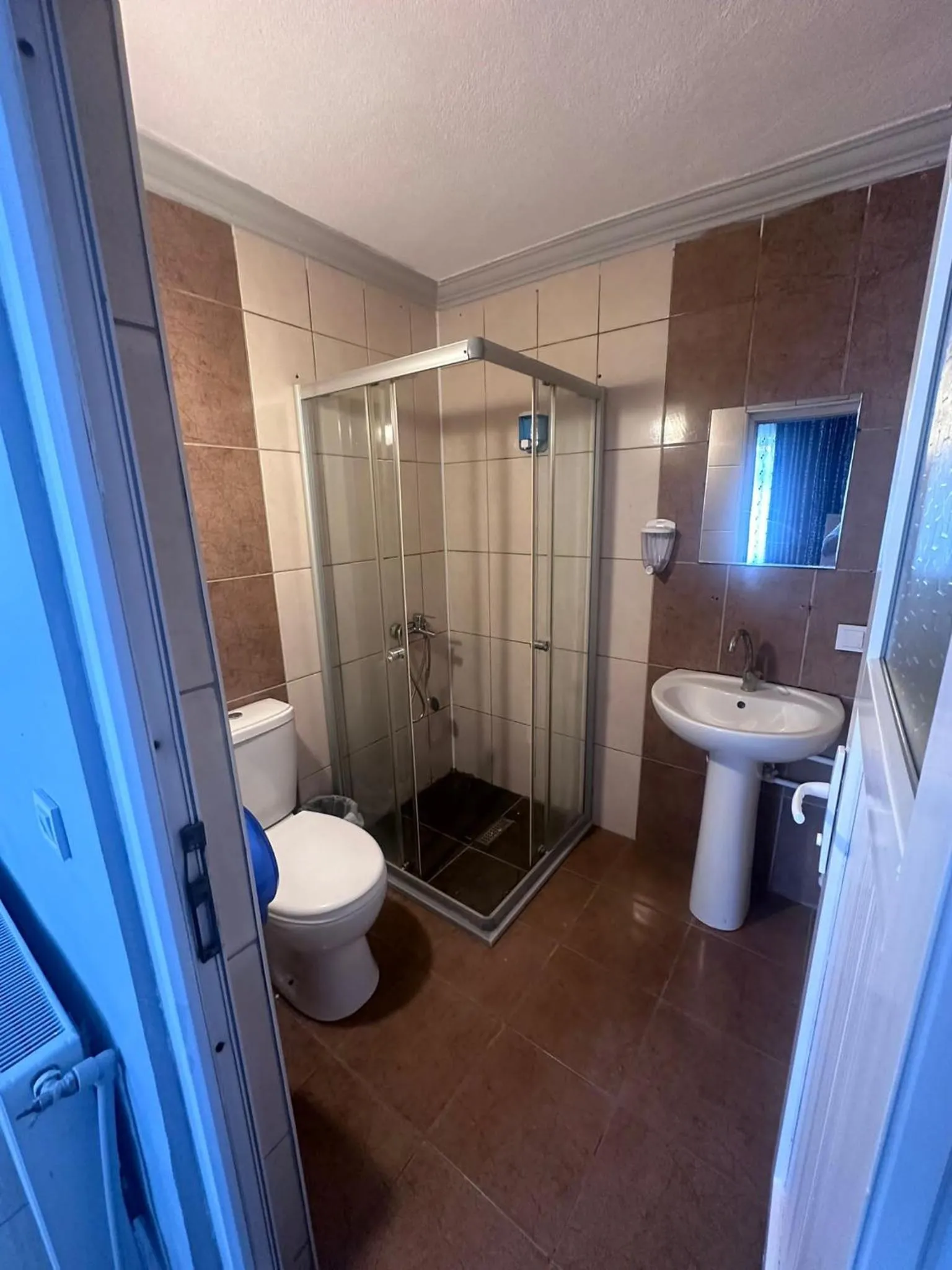 Bathroom in Güneş Pansiyon