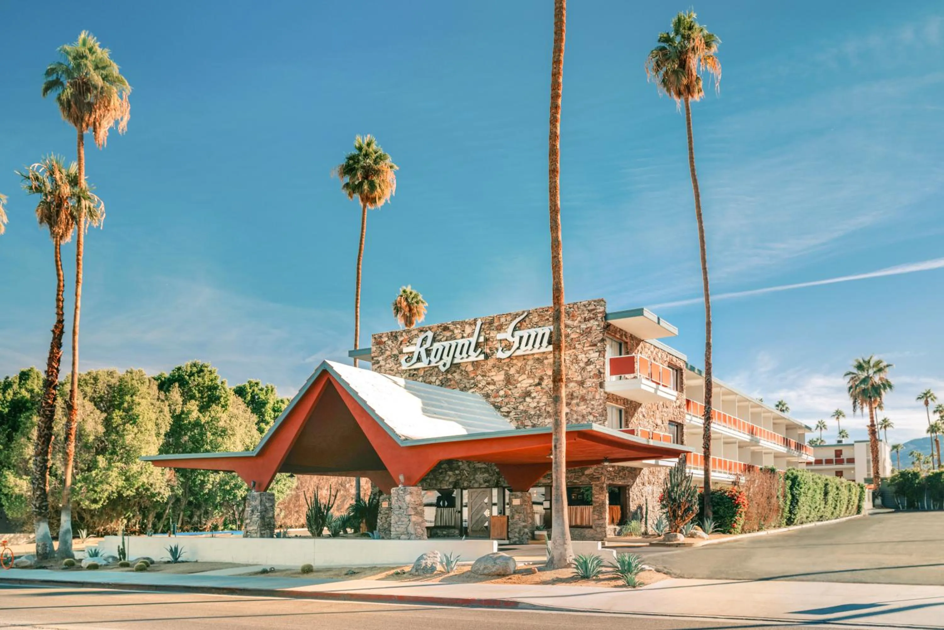 Property building in Royal Sun Palm Springs
