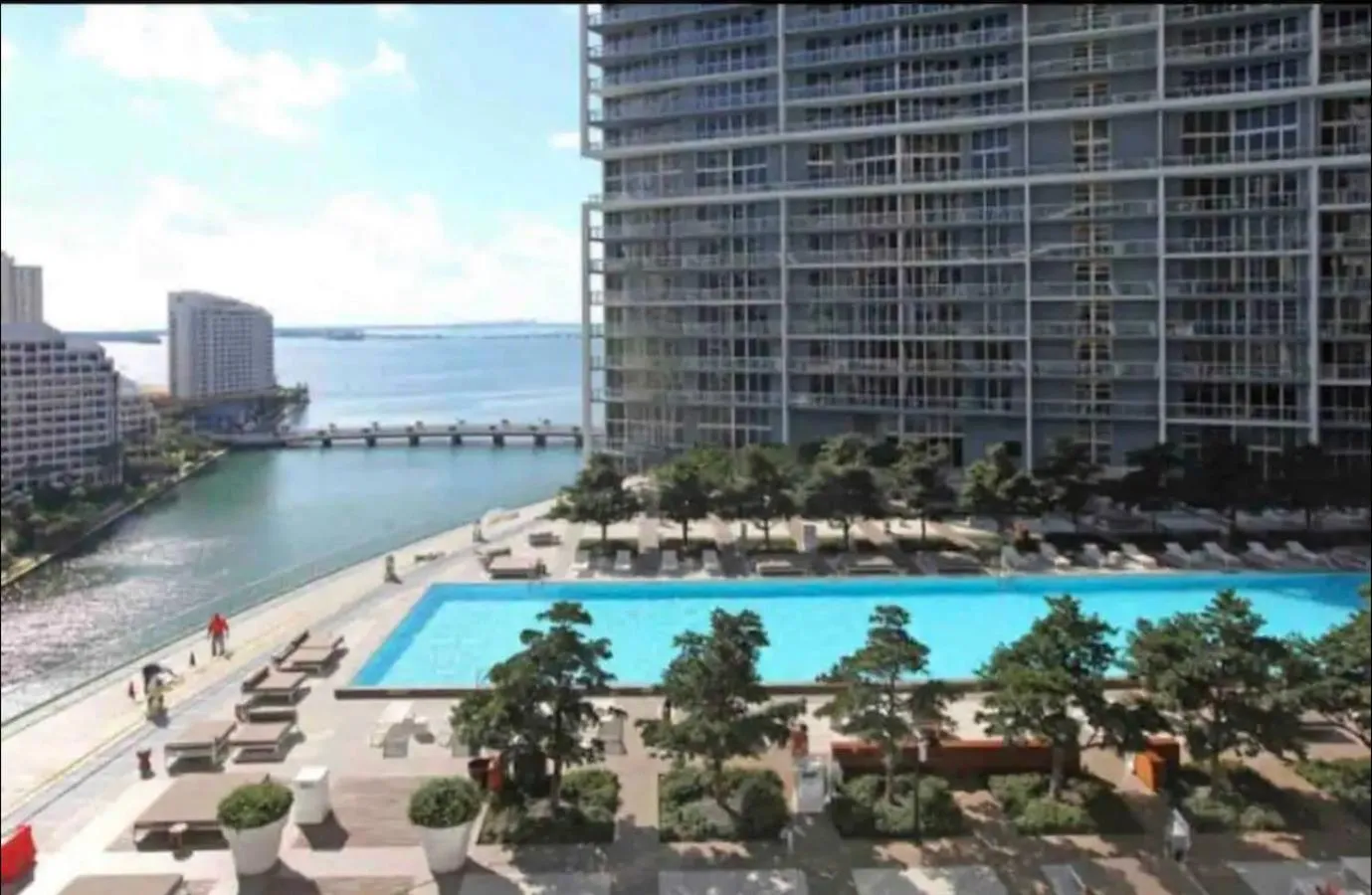ICON W BRICKELL LUXURY CONDO
