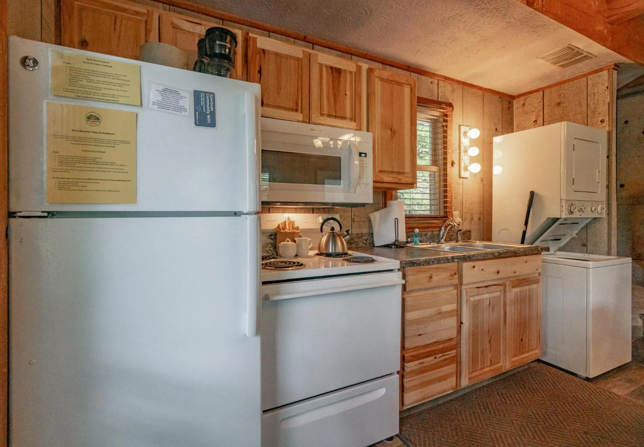 Kitchen or kitchenette in Swiss Mountain Village