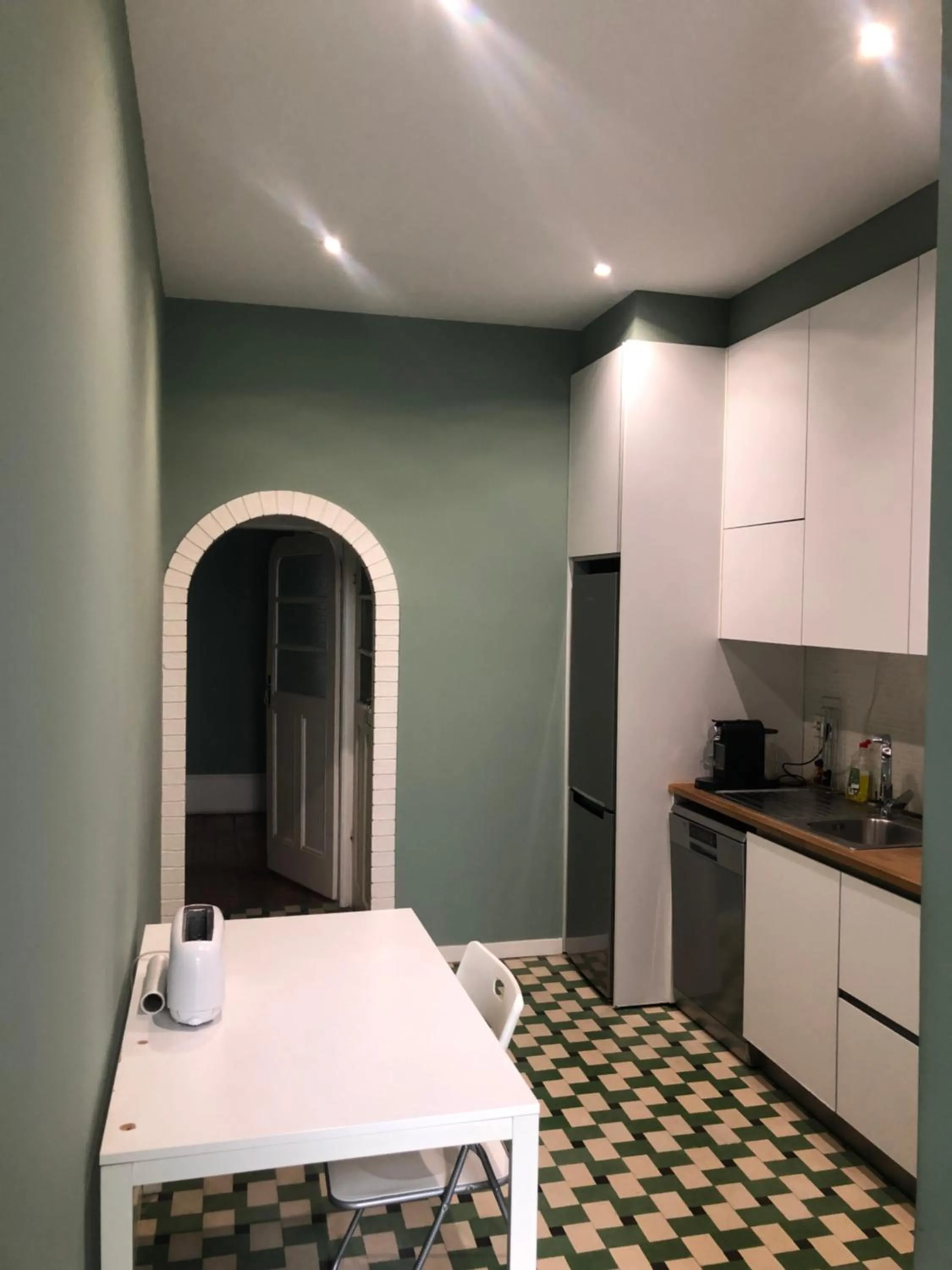 Communal kitchen in Godinho's House