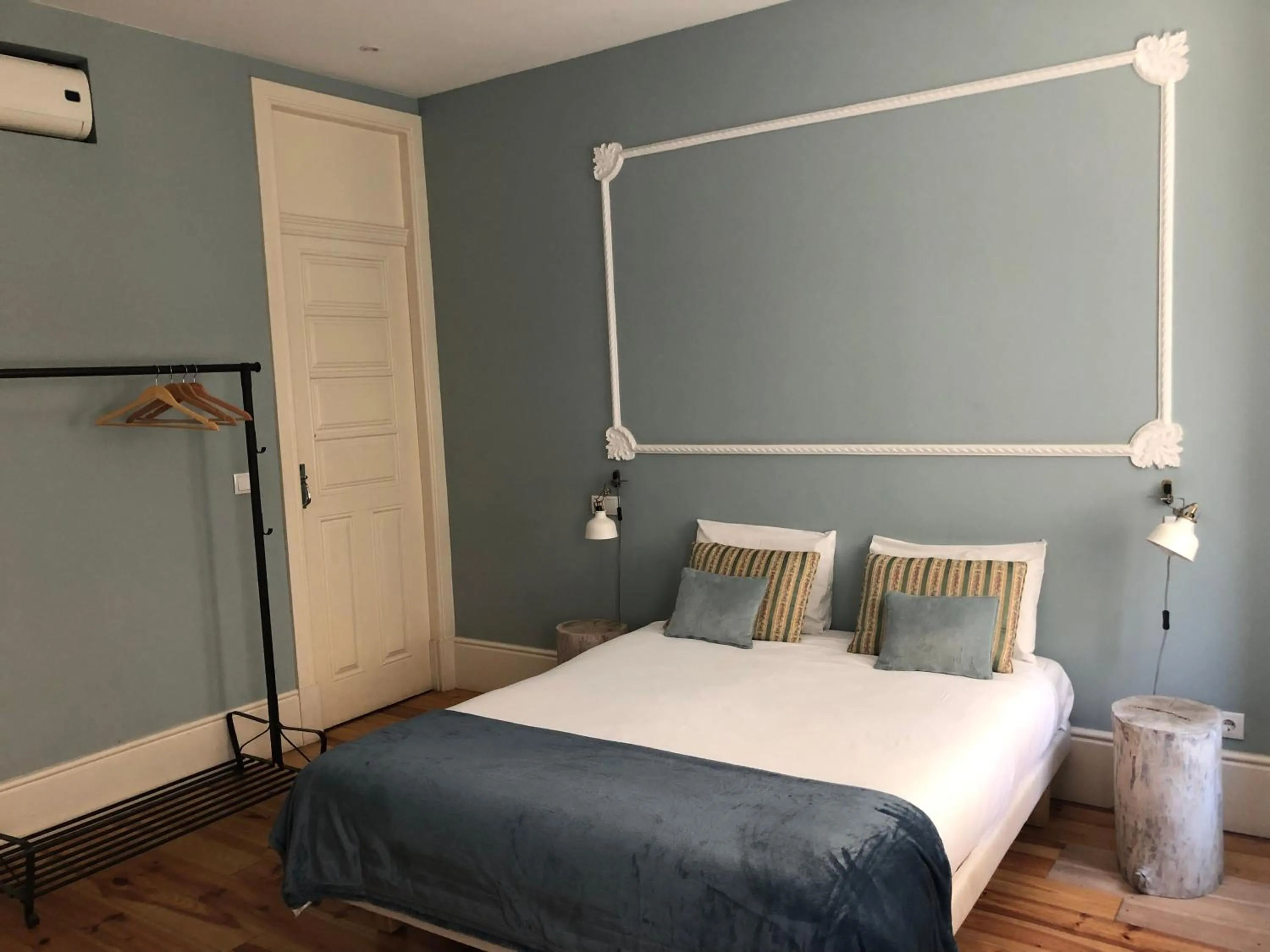 Bedroom, Bed in Godinho's House