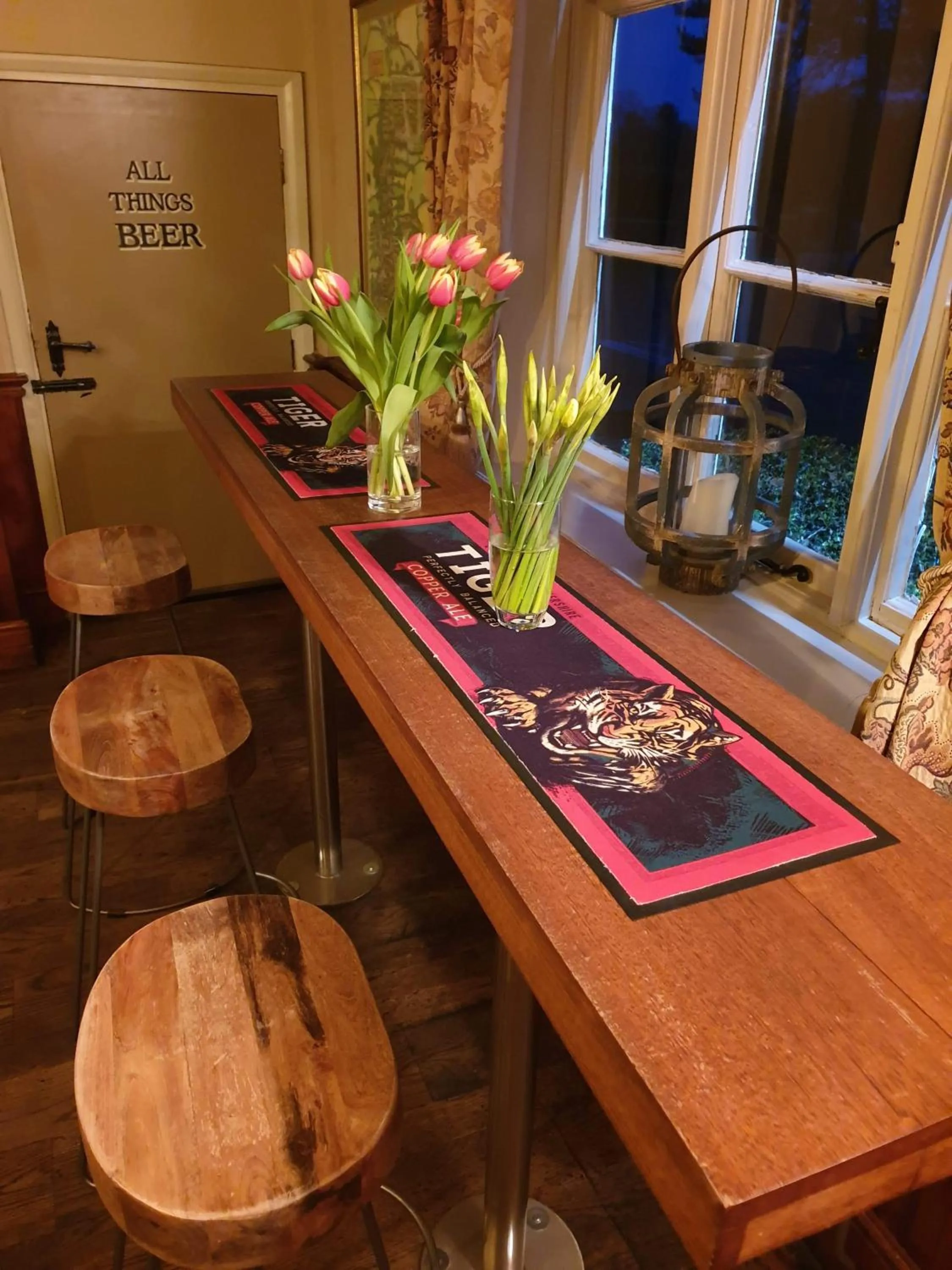 Lounge or bar in The Cheney Arms