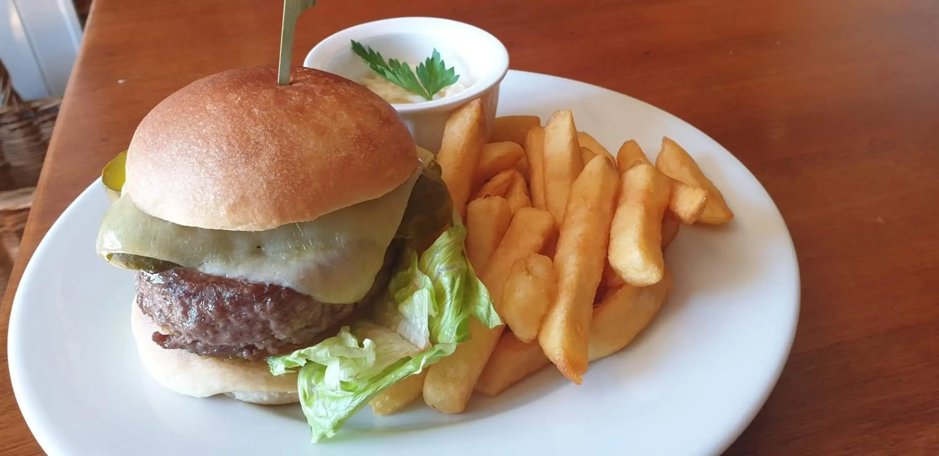 Food and drinks in The Cheney Arms Food and drinks in The Cheney Arms