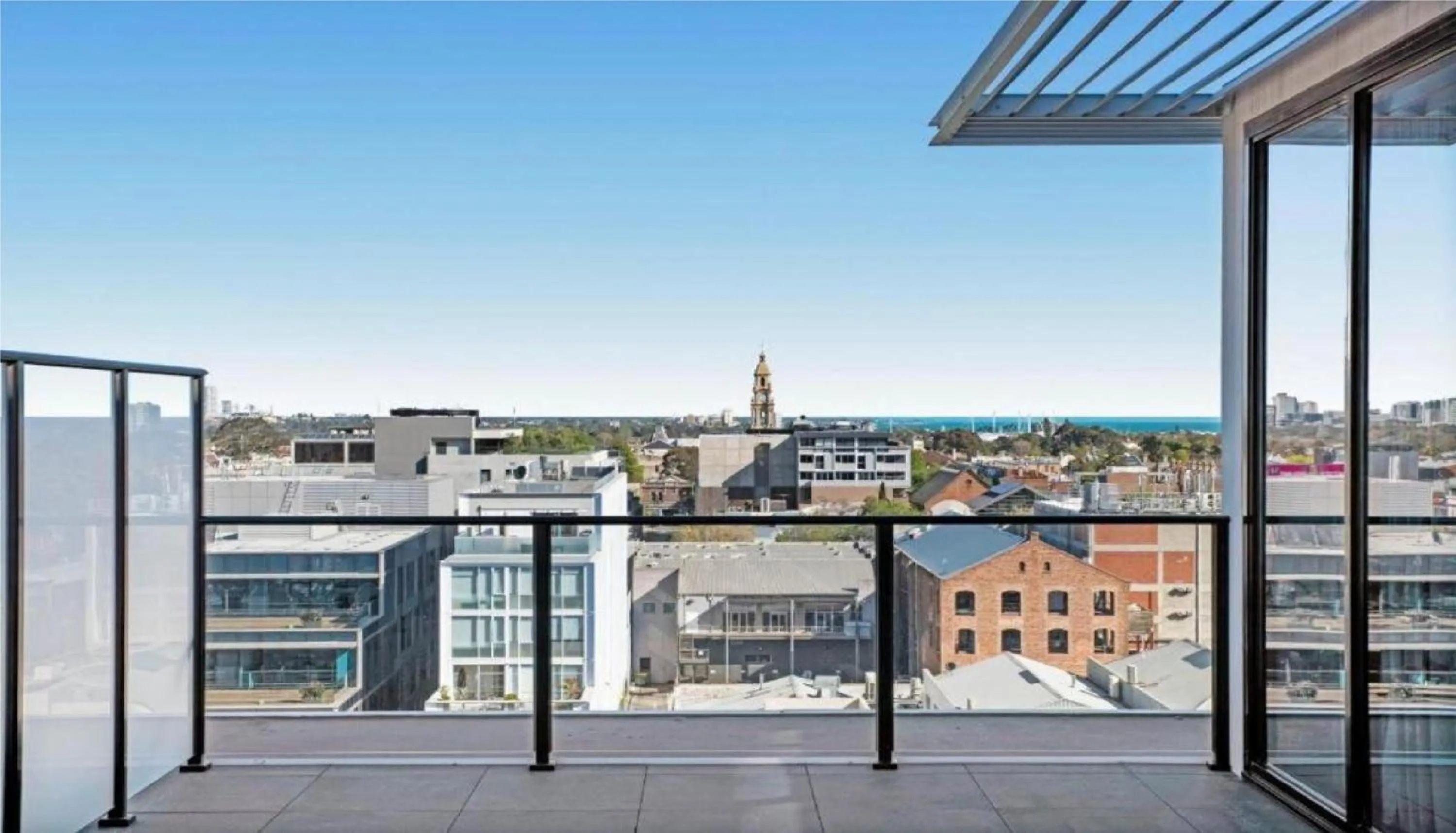 Luxury Penthouse with Astonishing Bay and City Views