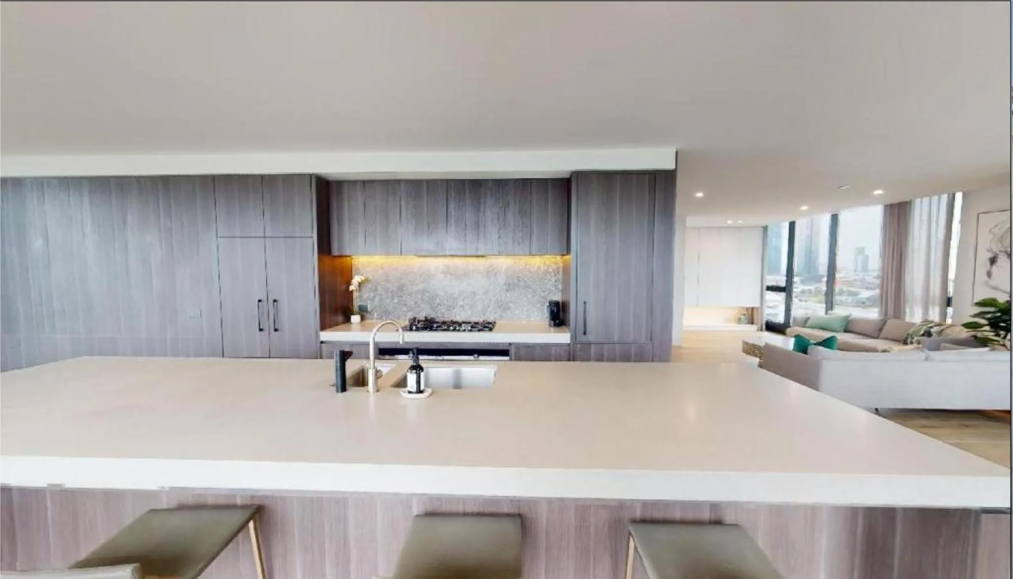 Bed in Luxury Penthouse with Astonishing Bay and City Views