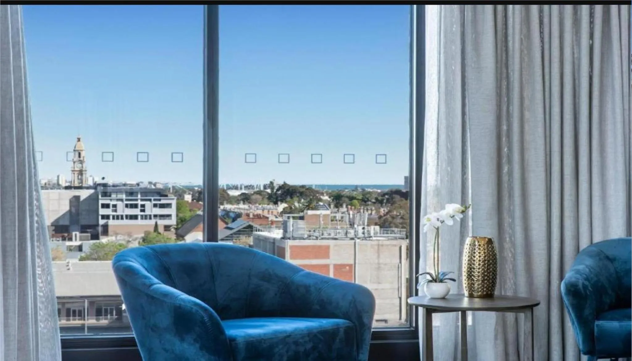 Luxury Penthouse with Astonishing Bay and City Views