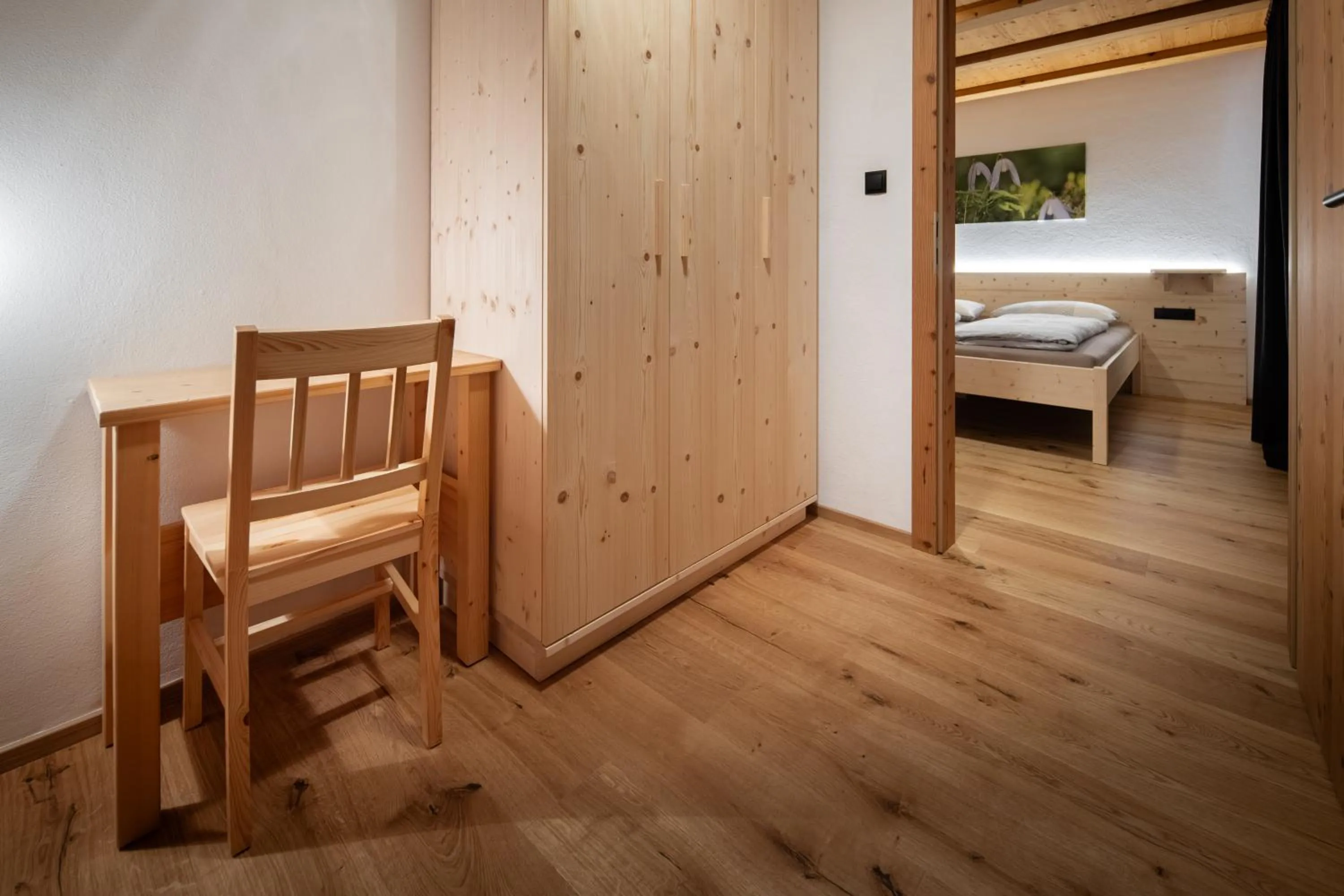 wardrobe, Bed in Veraltenhof Agriturismo B&B