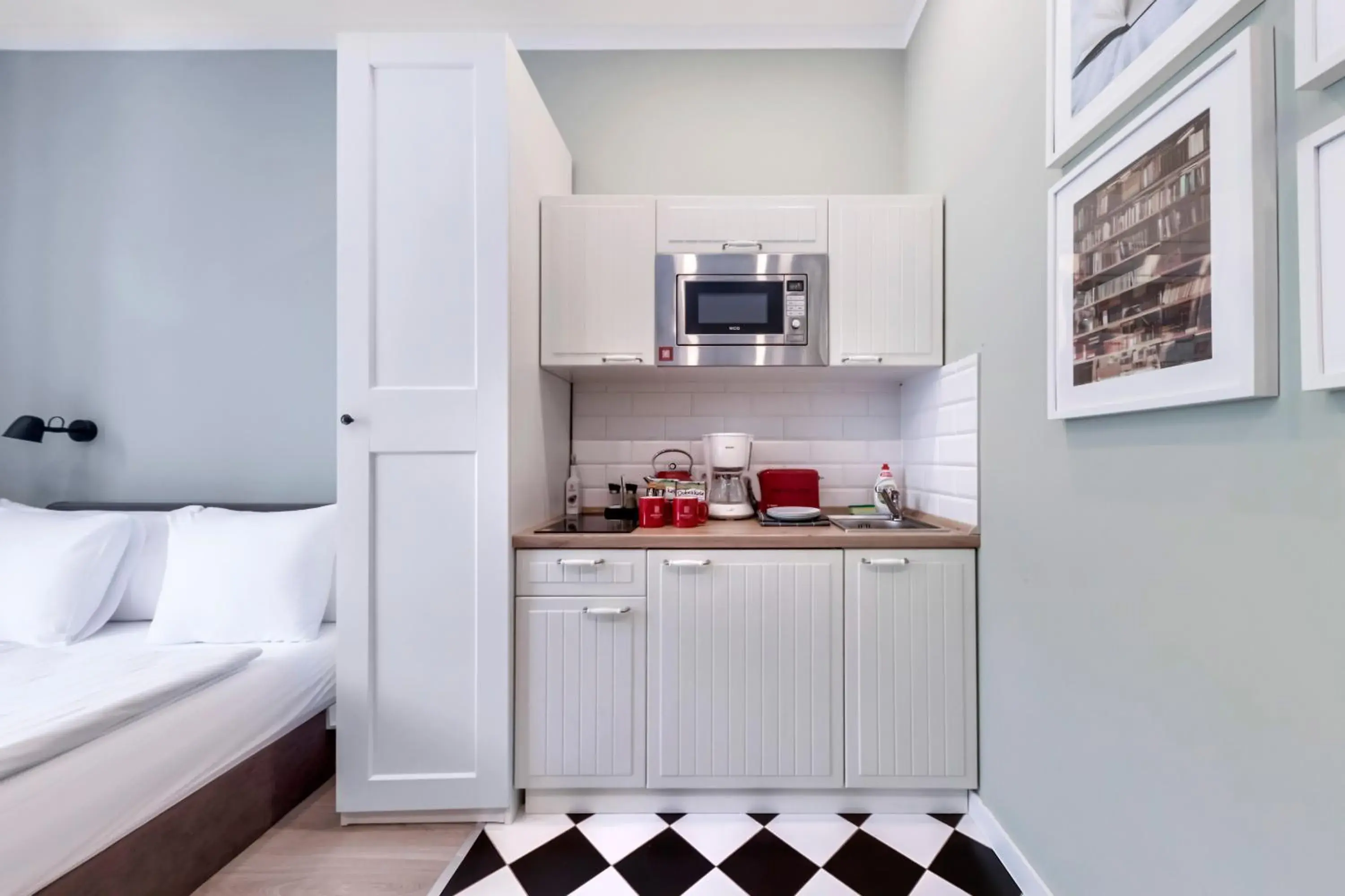 Coffee/tea facilities, Bed in Revelton Studios Prague Coffee/tea facilities, Bed in Revelton Studios Prague