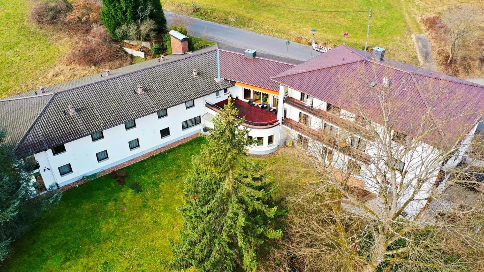 Property building in Gartenhotel LandArt