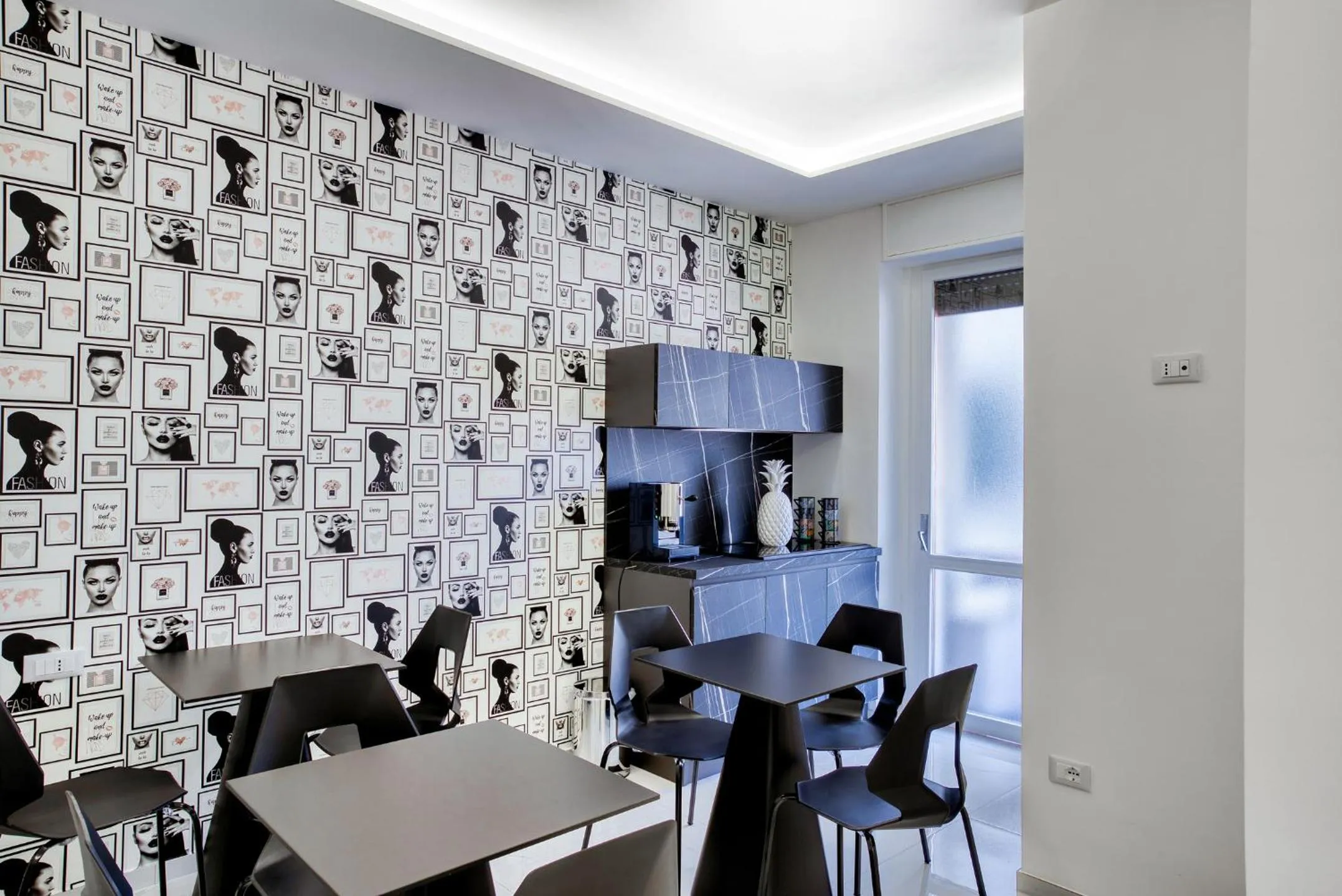 Dining area in DISTINTO SUITE & ROOMS