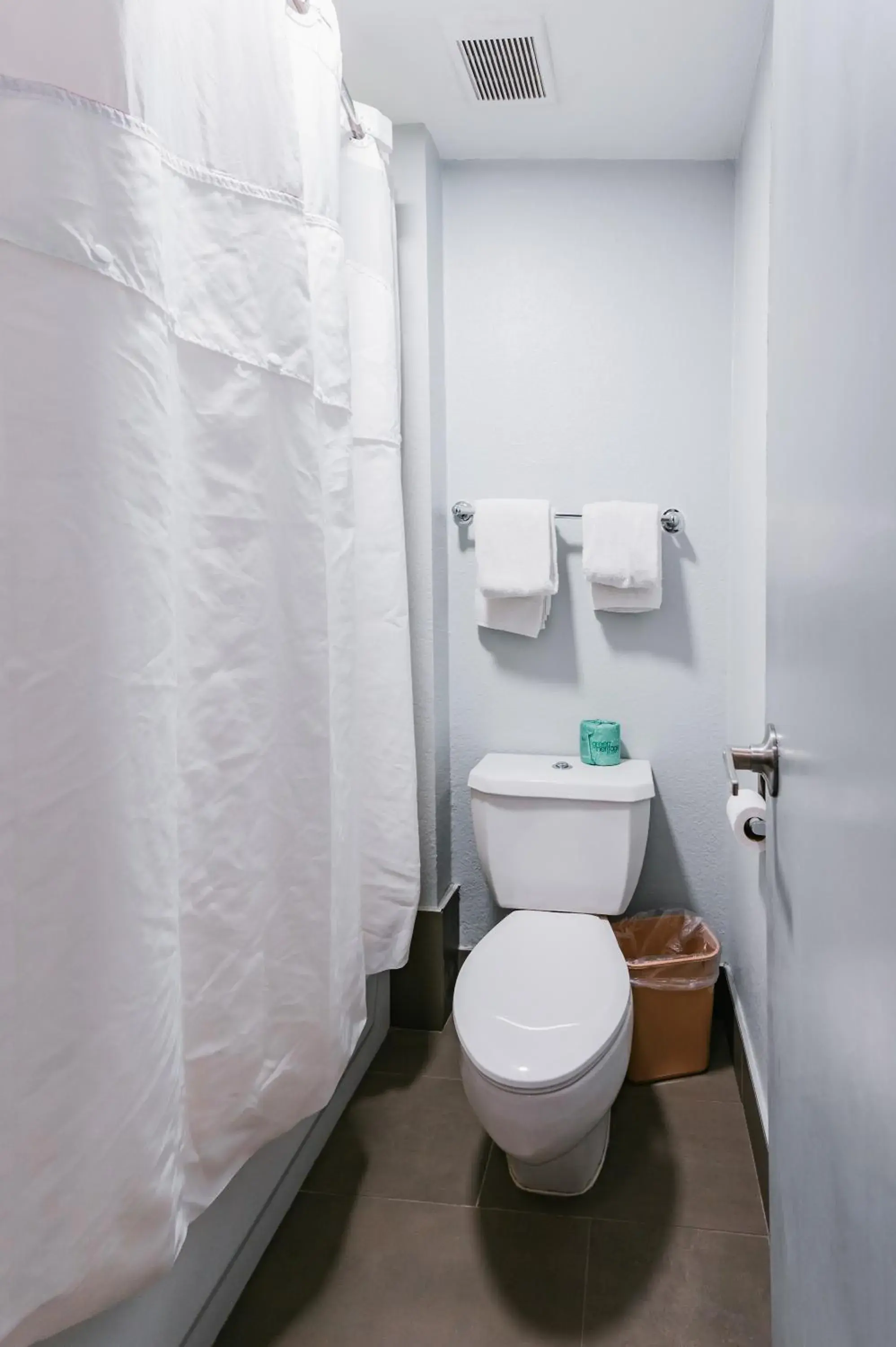 Suite King Room - Non-Smoking in Red Roof Inn San Antonio - Seaworld Northwest Suite King Room - Non-Smoking in Red Roof Inn San Antonio - Seaworld Northwest