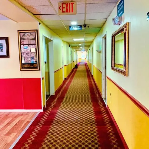 Holiday Lodge - Greensboro/Lake Oconee