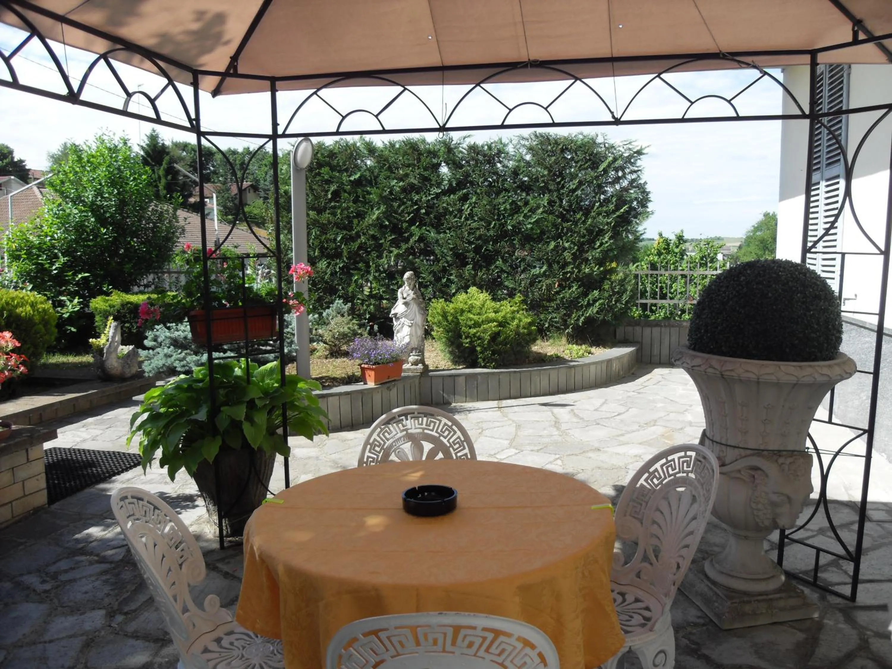 Garden in Da Betty