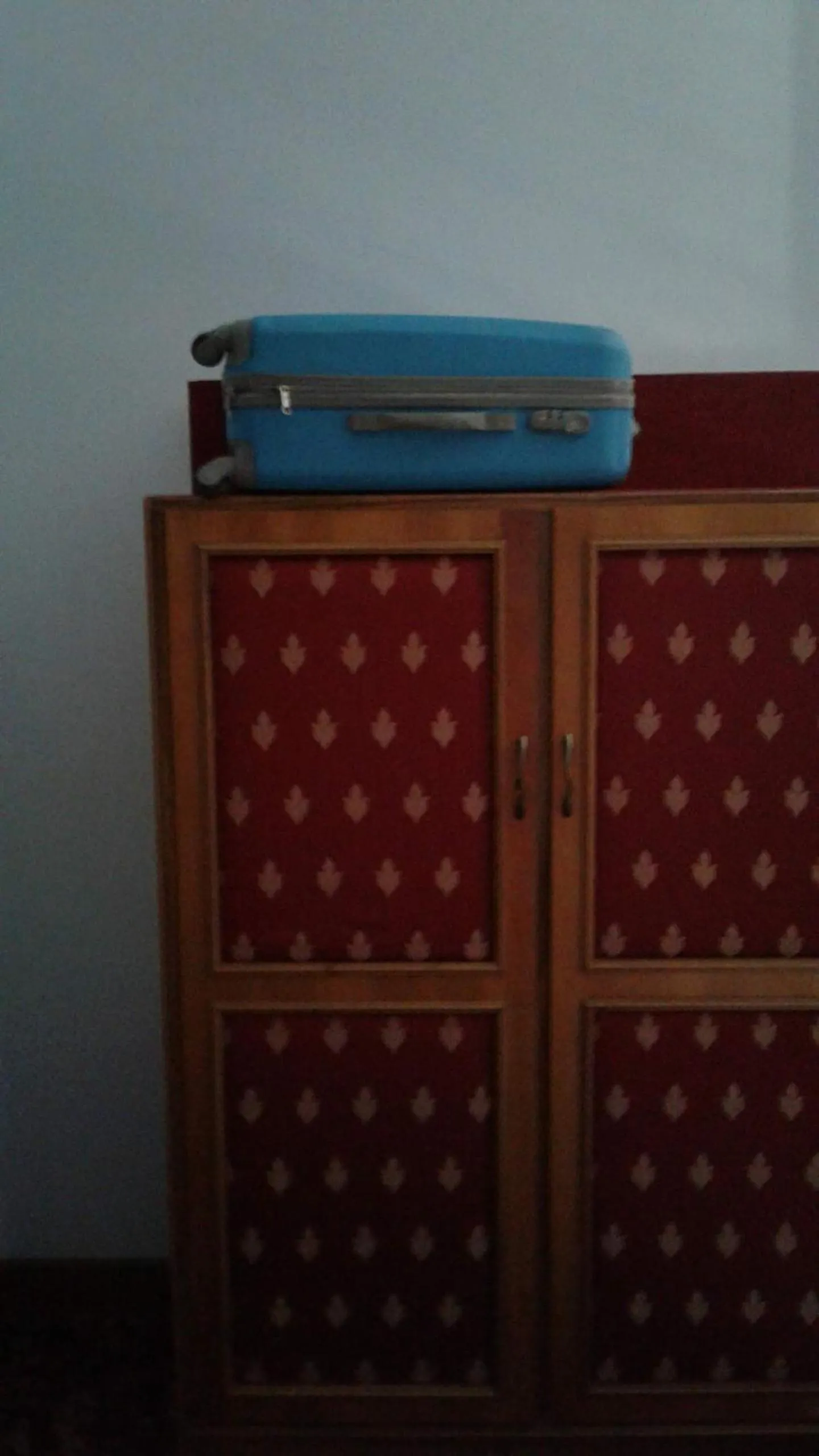 wardrobe in Da Betty