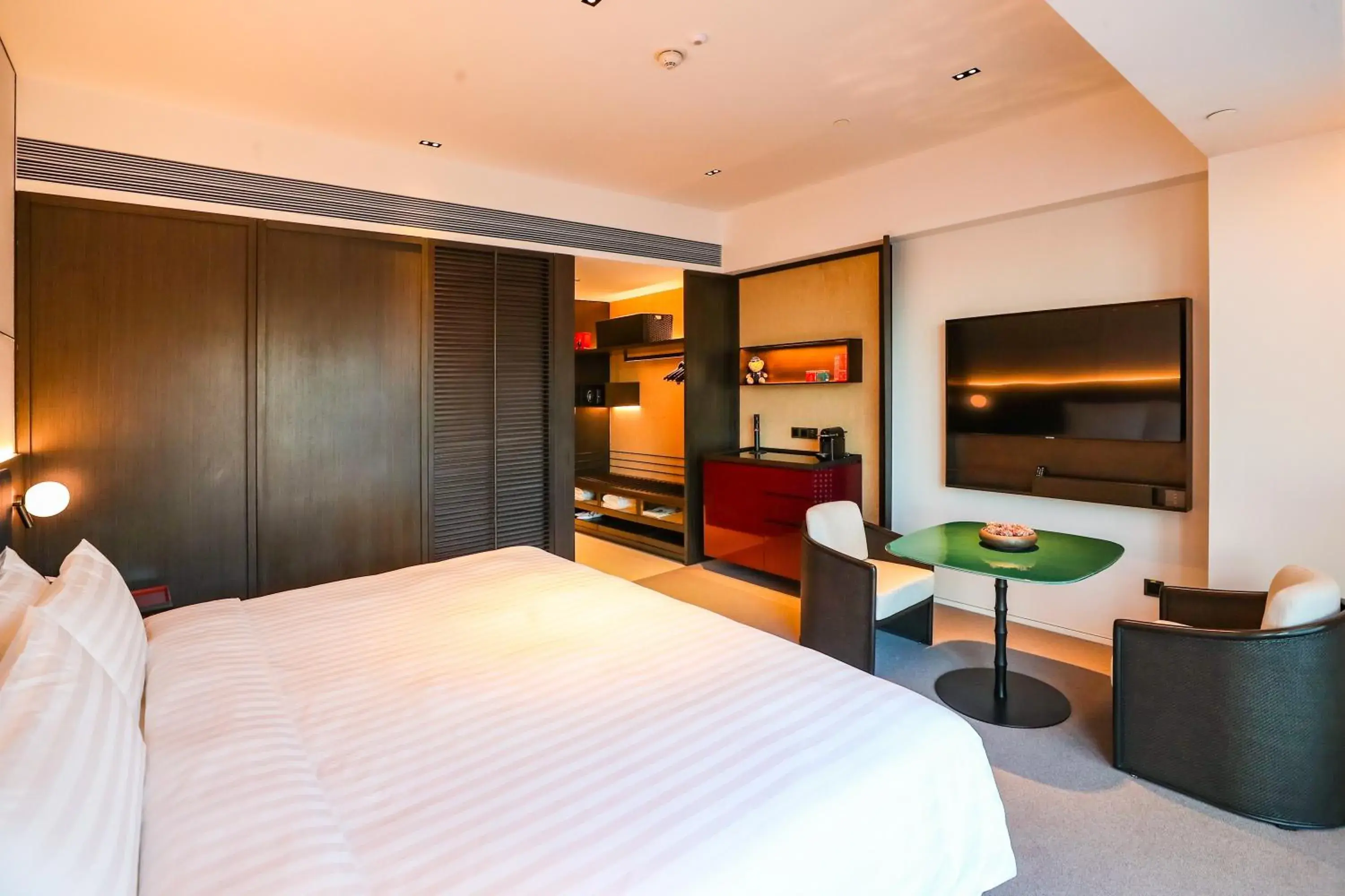 Bedroom, Bed in Shangri-La Shougang Park, Beijing Bedroom, Bed in Shangri-La Shougang Park, Beijing