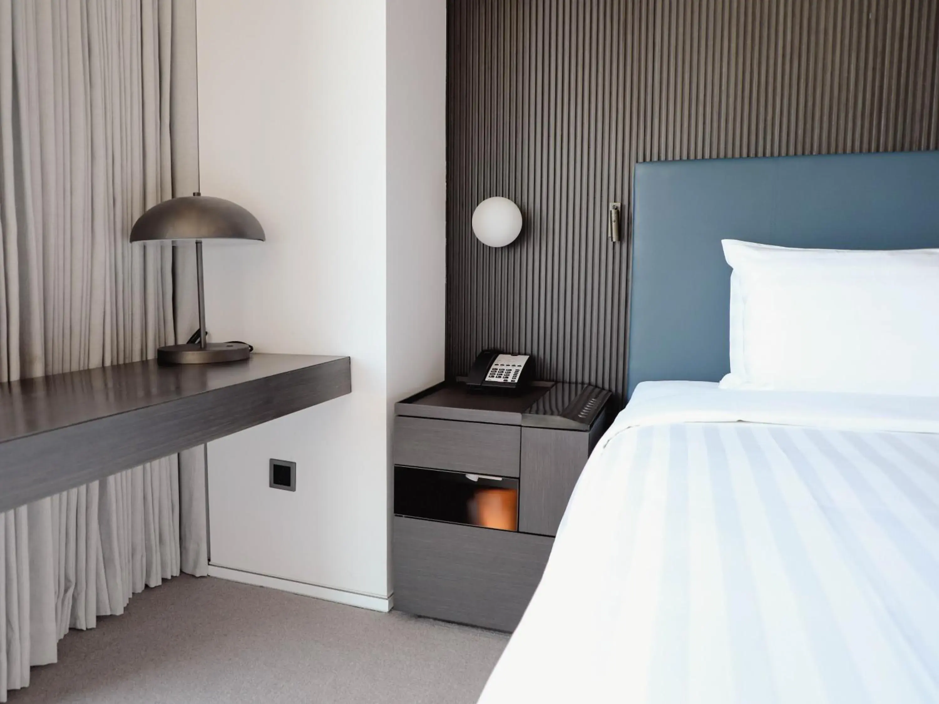 Bed in Shangri-La Shougang Park, Beijing Bed in Shangri-La Shougang Park, Beijing