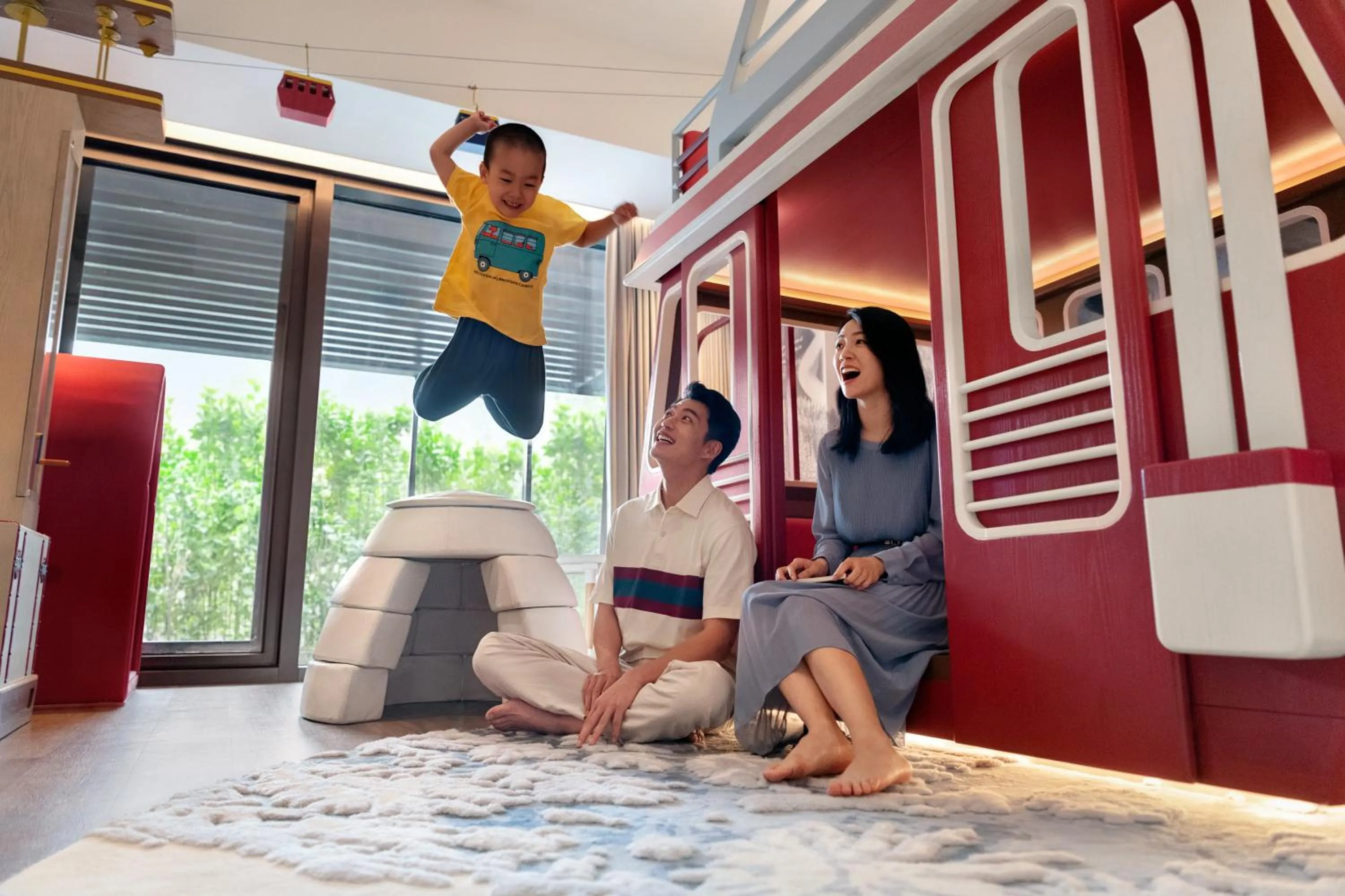 Family in Shangri-La Shougang Park, Beijing