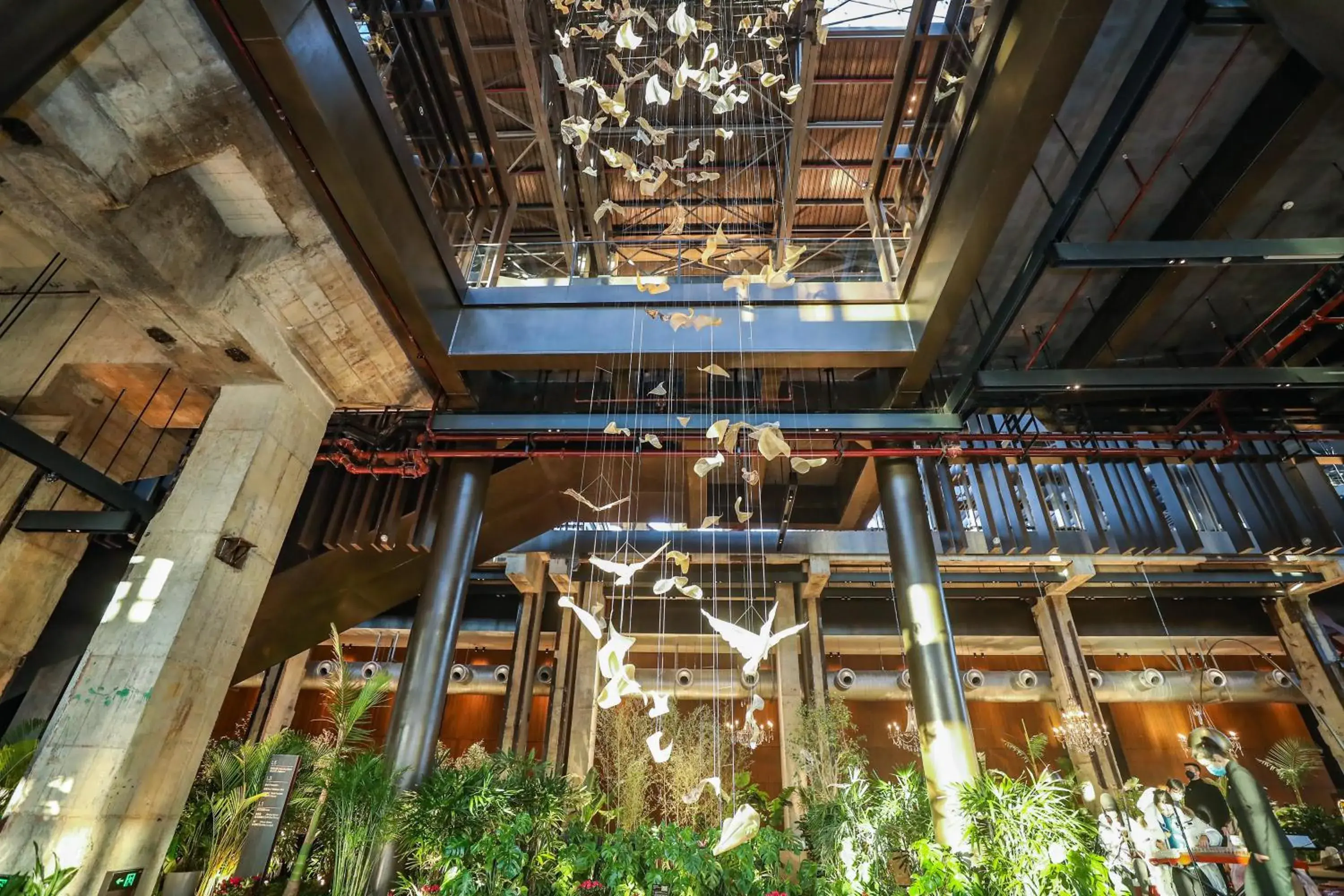 Lounge or bar in Shangri-La Shougang Park, Beijing Lounge or bar in Shangri-La Shougang Park, Beijing