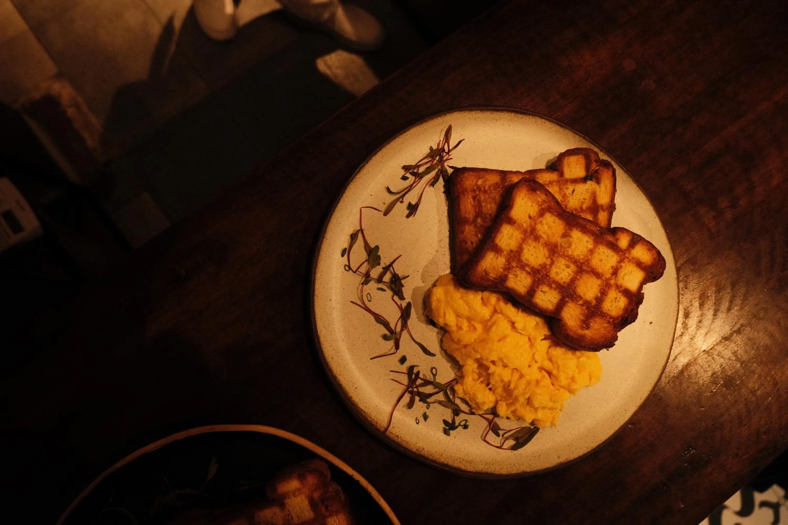 Restaurant/places to eat in Sui Boutique Hotel