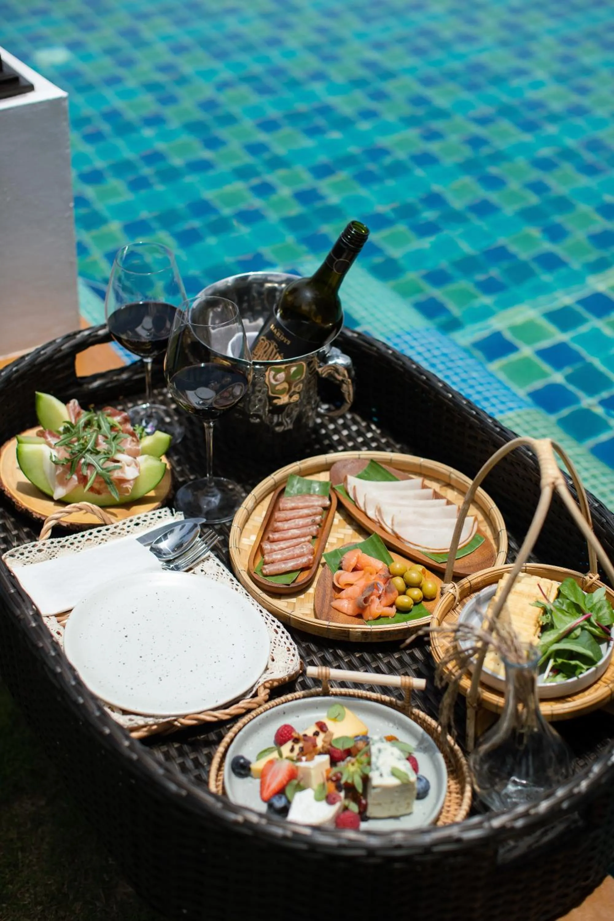 Food and drinks in Thantara Resort Chiang Mai