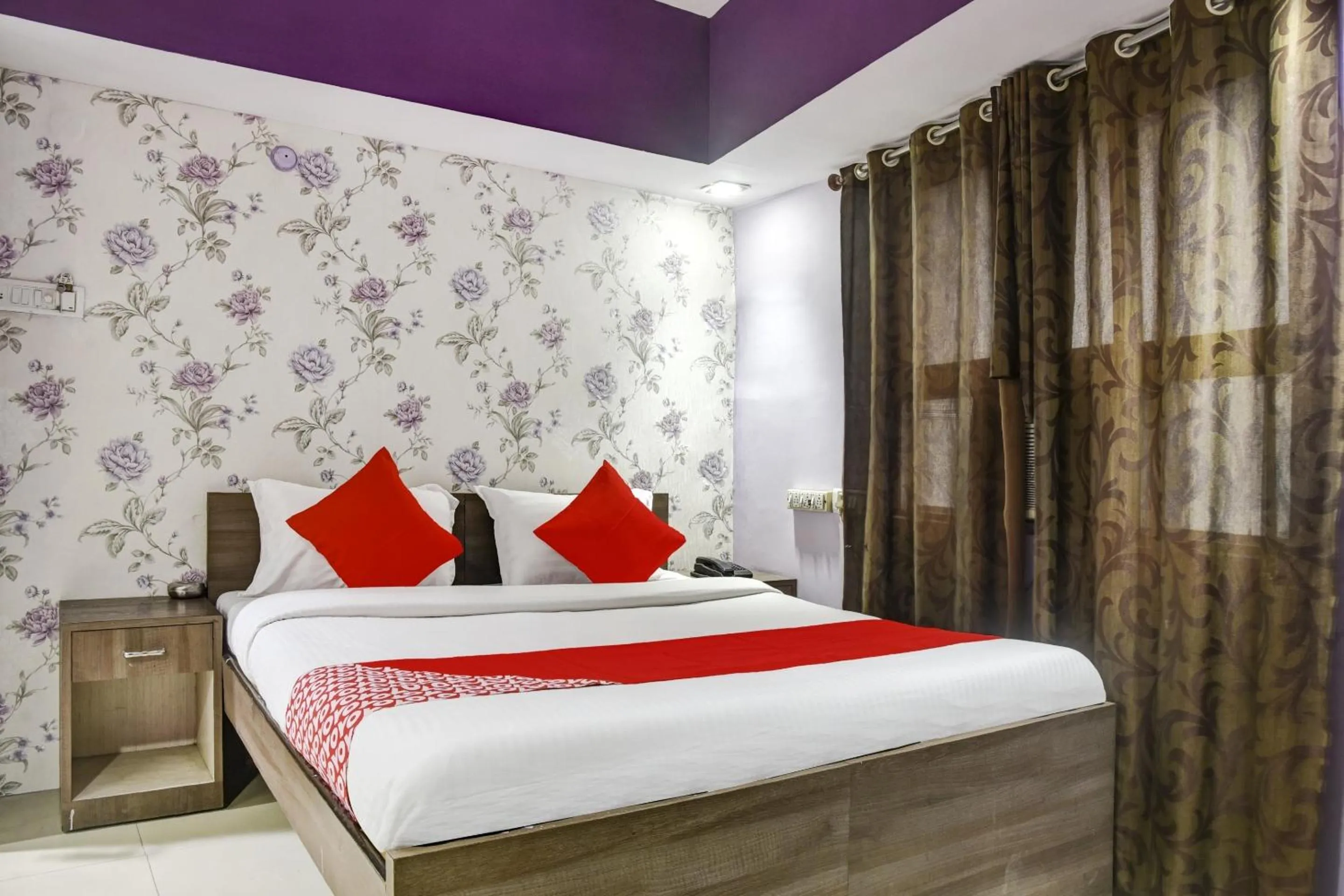Bedroom, Bed in Hotel O Vishwa