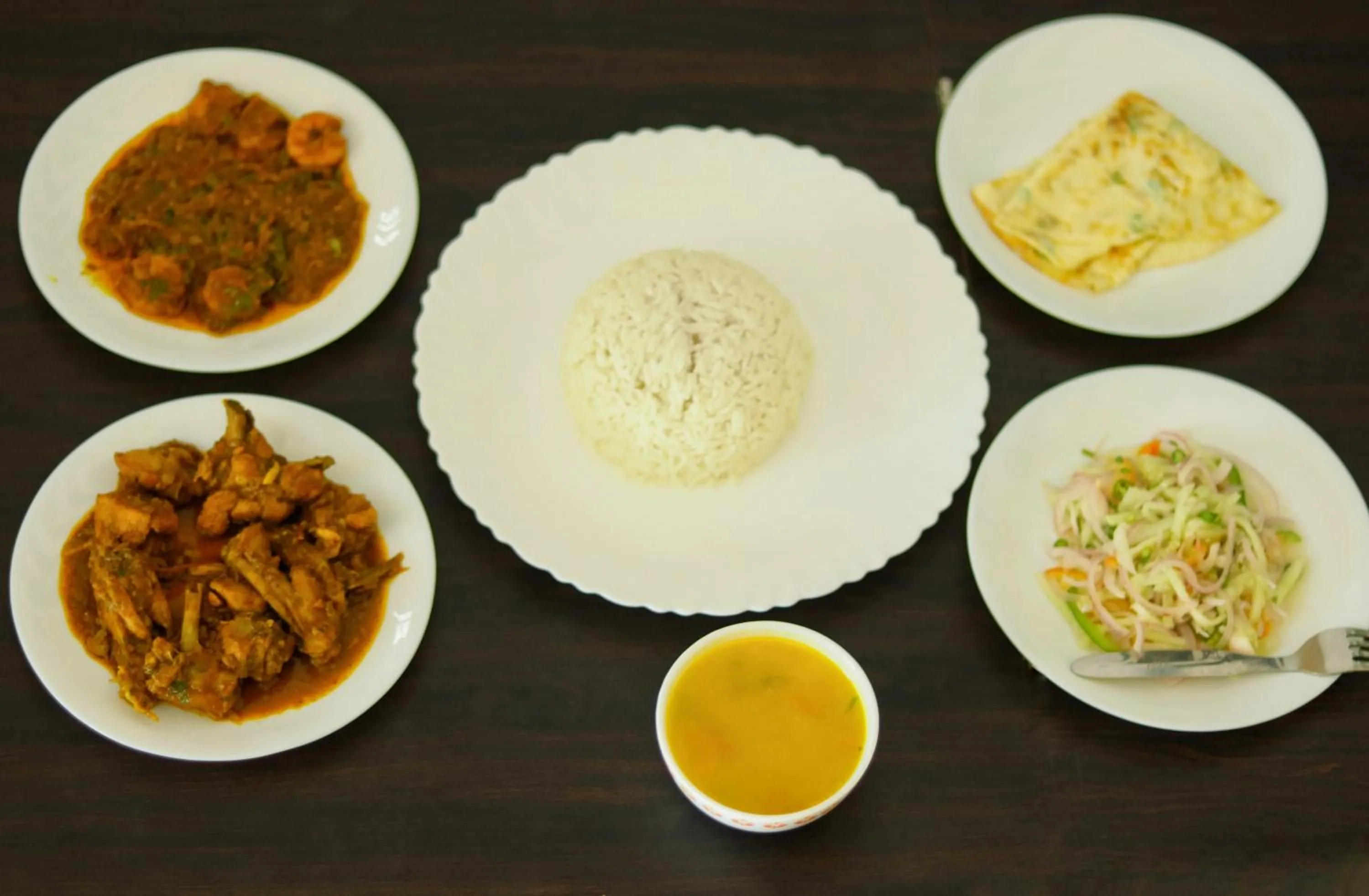 Restaurant/places to eat in Hotel Sahil Inn