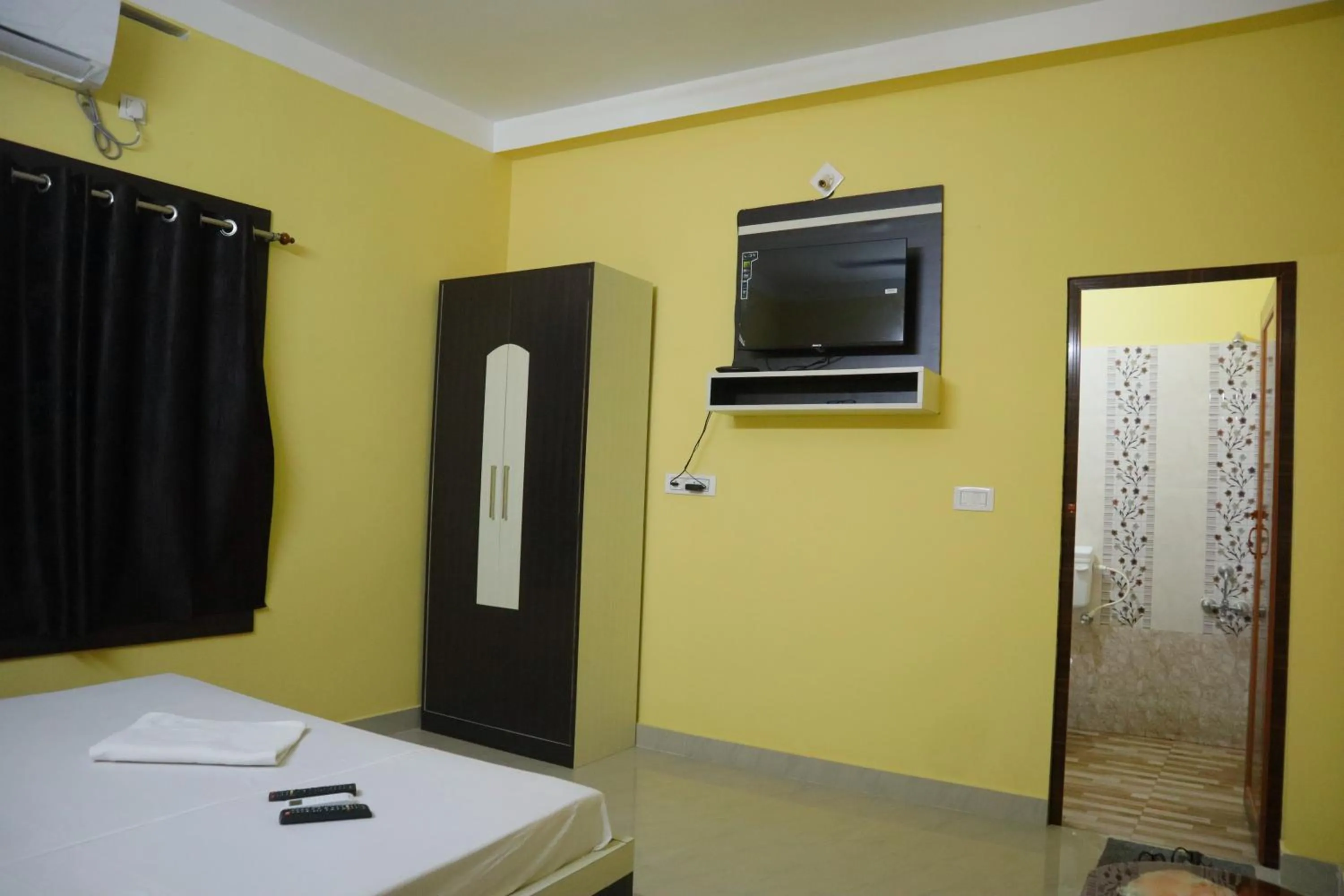 Bedroom, Bed in Hotel Sahil Inn