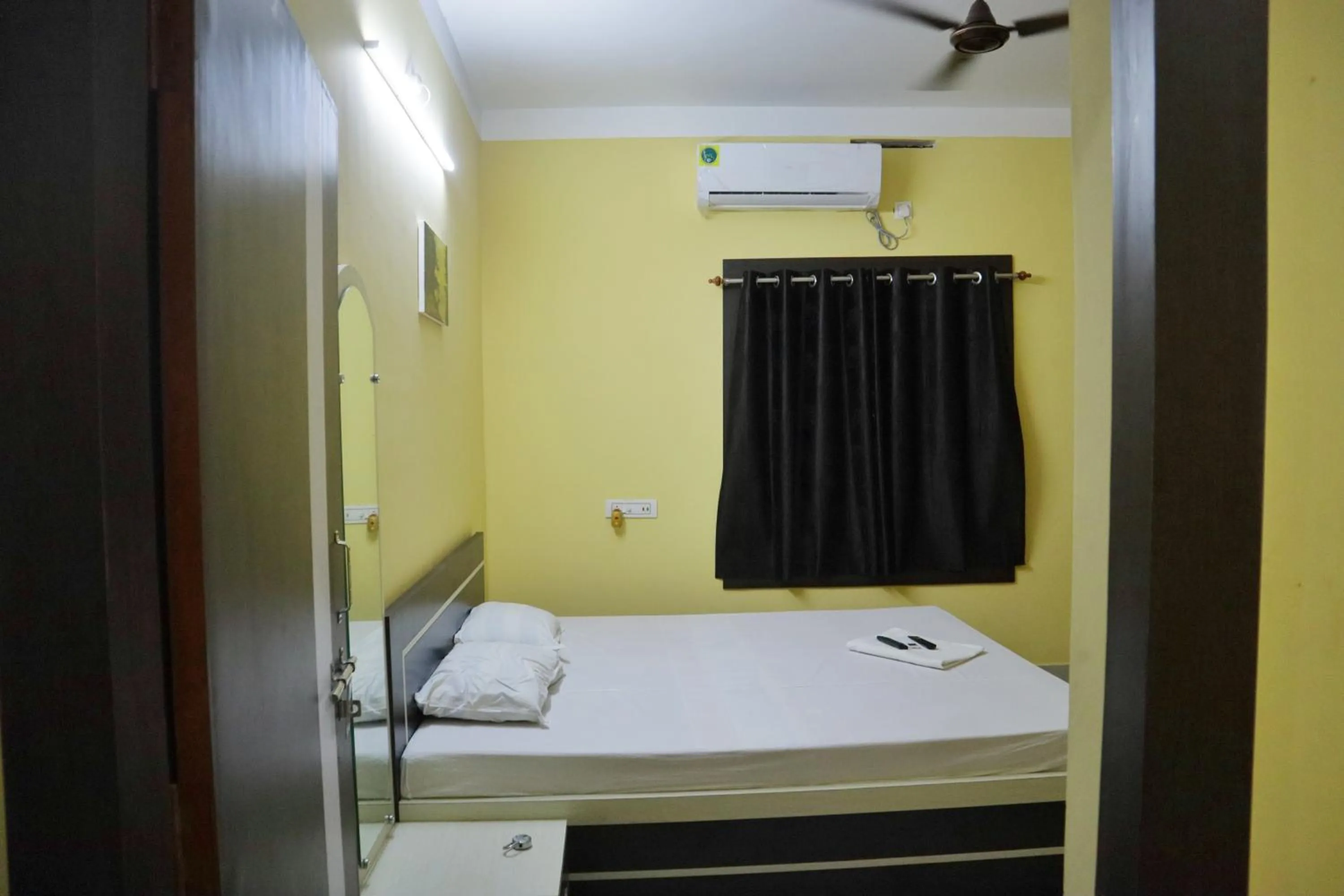 Bedroom, Bed in Hotel Sahil Inn