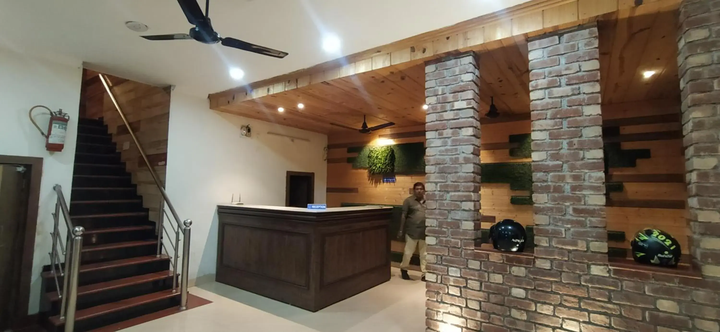 Lobby or reception in Hotel Samrat Lobby or reception in Hotel Samrat