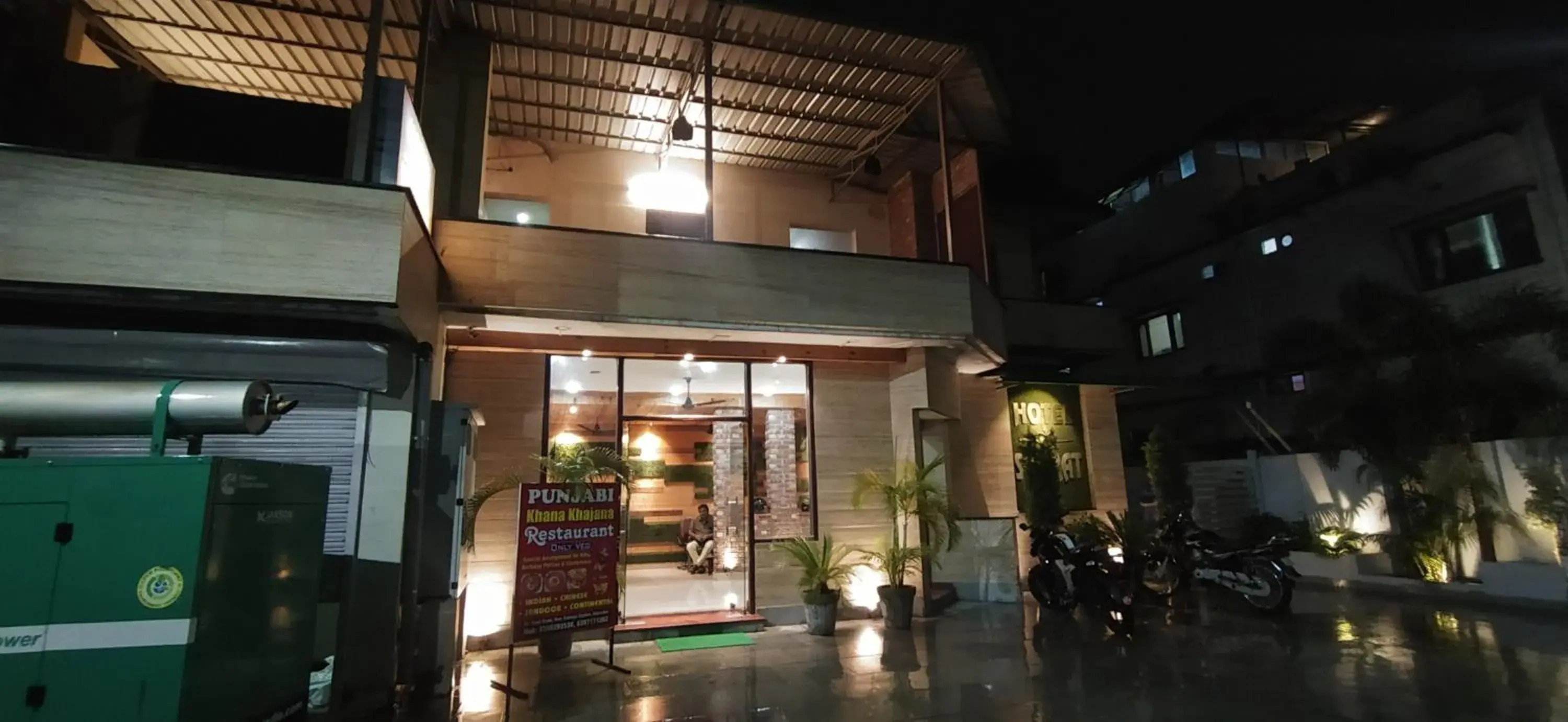 Property building in Hotel Samrat Property building in Hotel Samrat