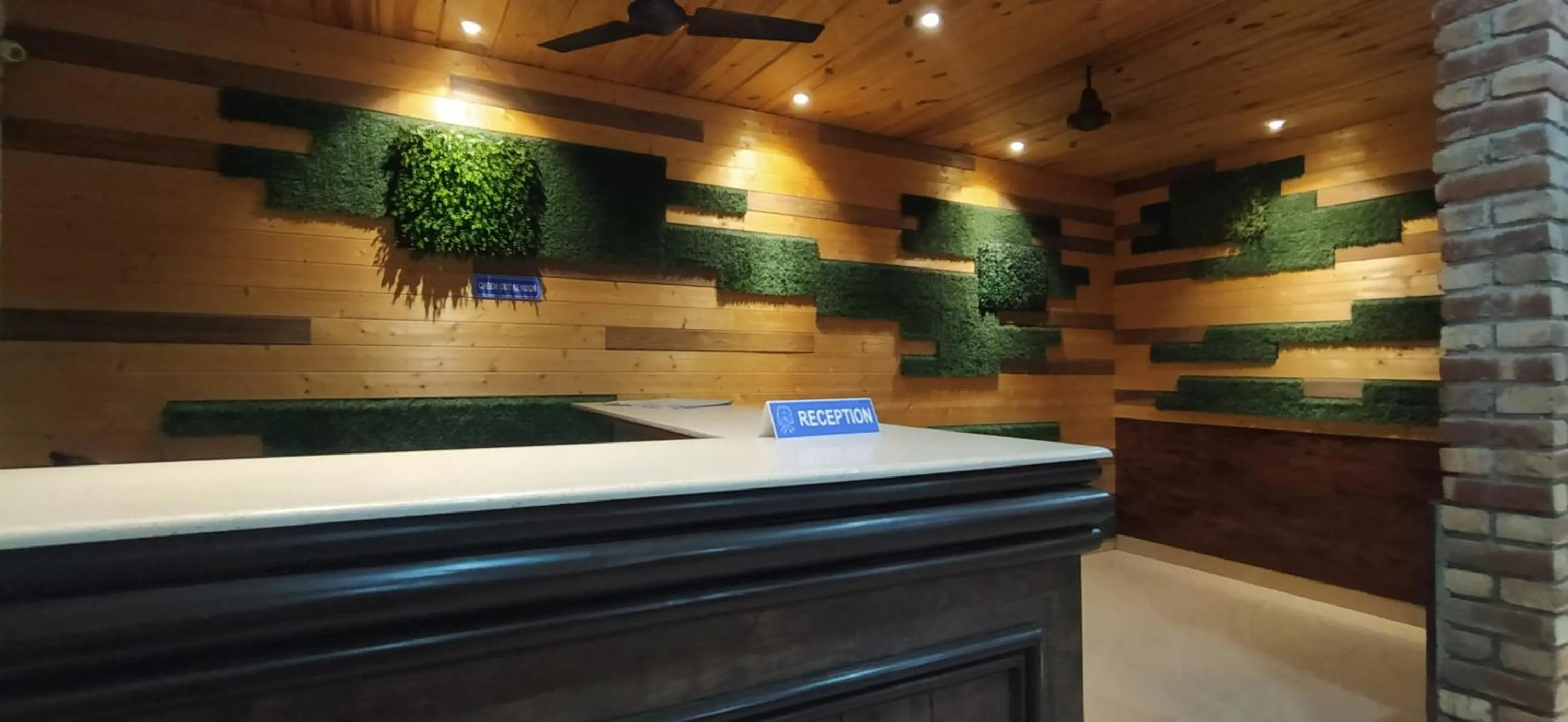 Lobby or reception in Hotel Samrat