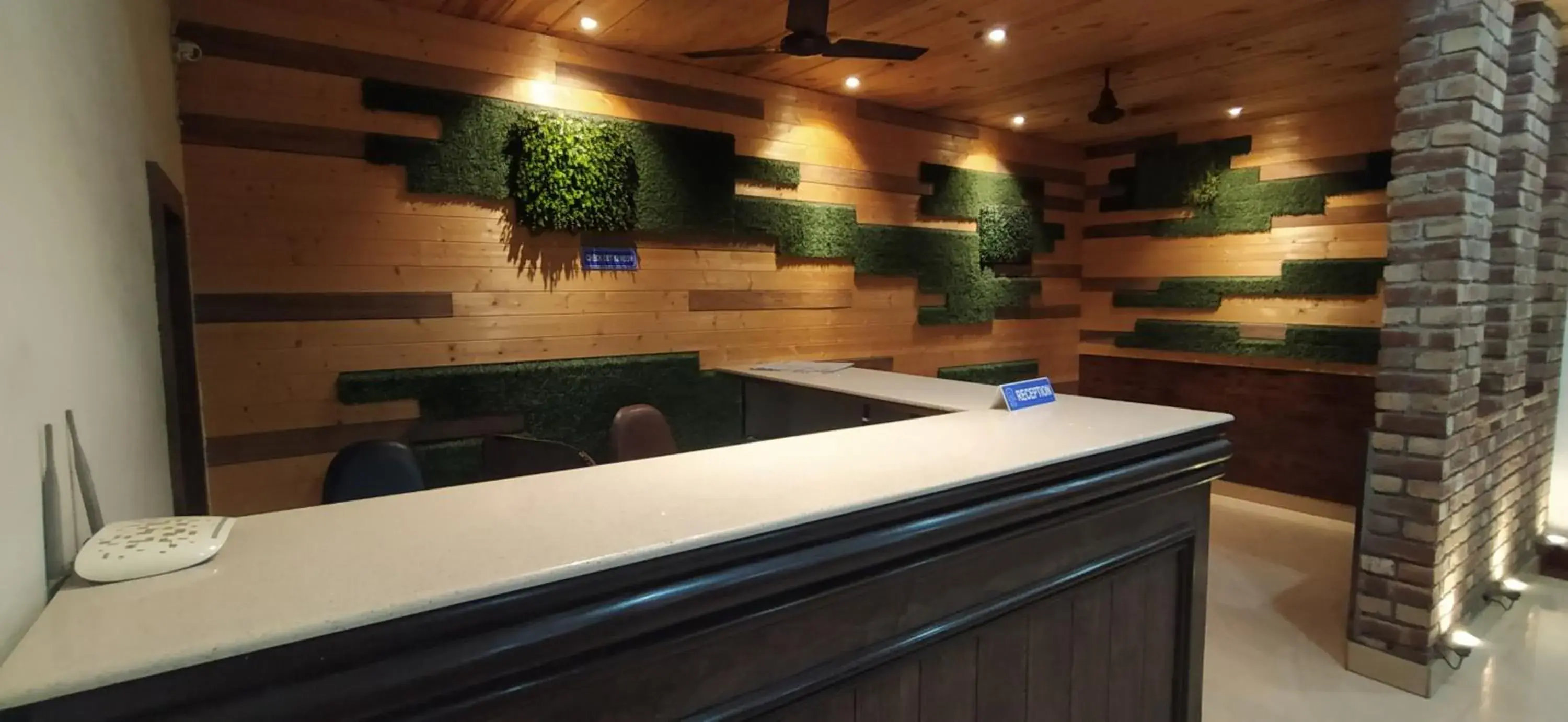 Lobby or reception in Hotel Samrat Lobby or reception in Hotel Samrat