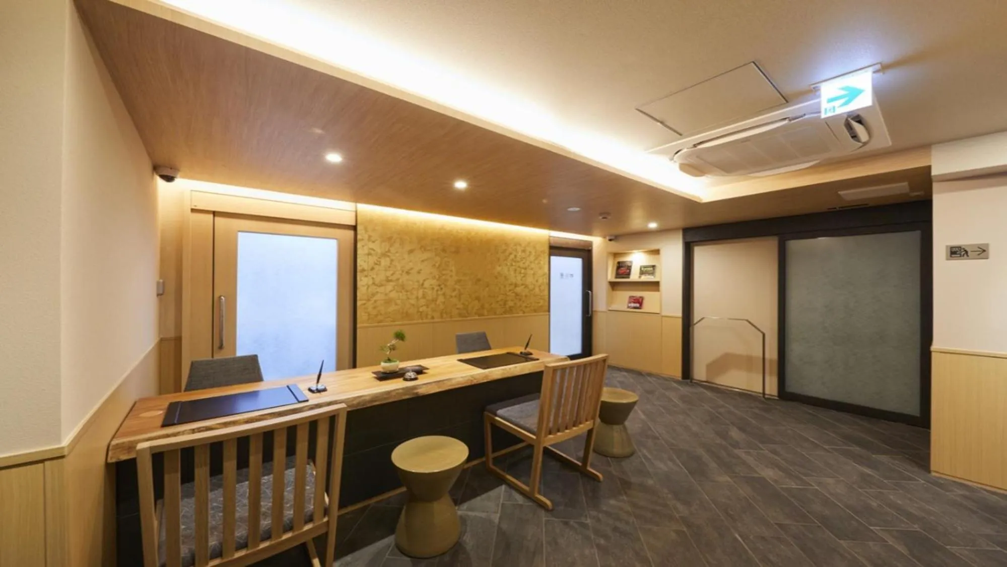 Lobby or reception in KYOTO GION HOTEL