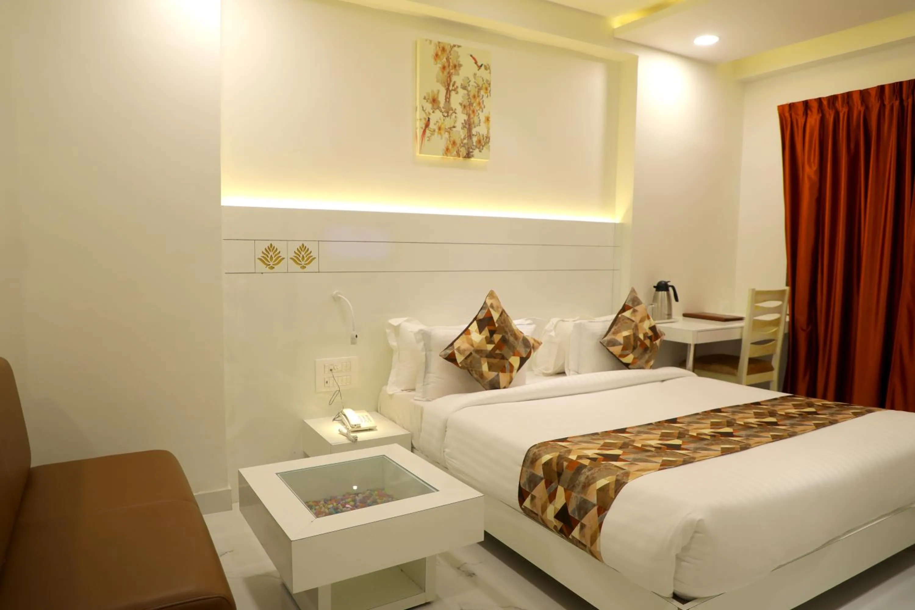 Bed in The RRA Kabras Hotel, Nathdwara