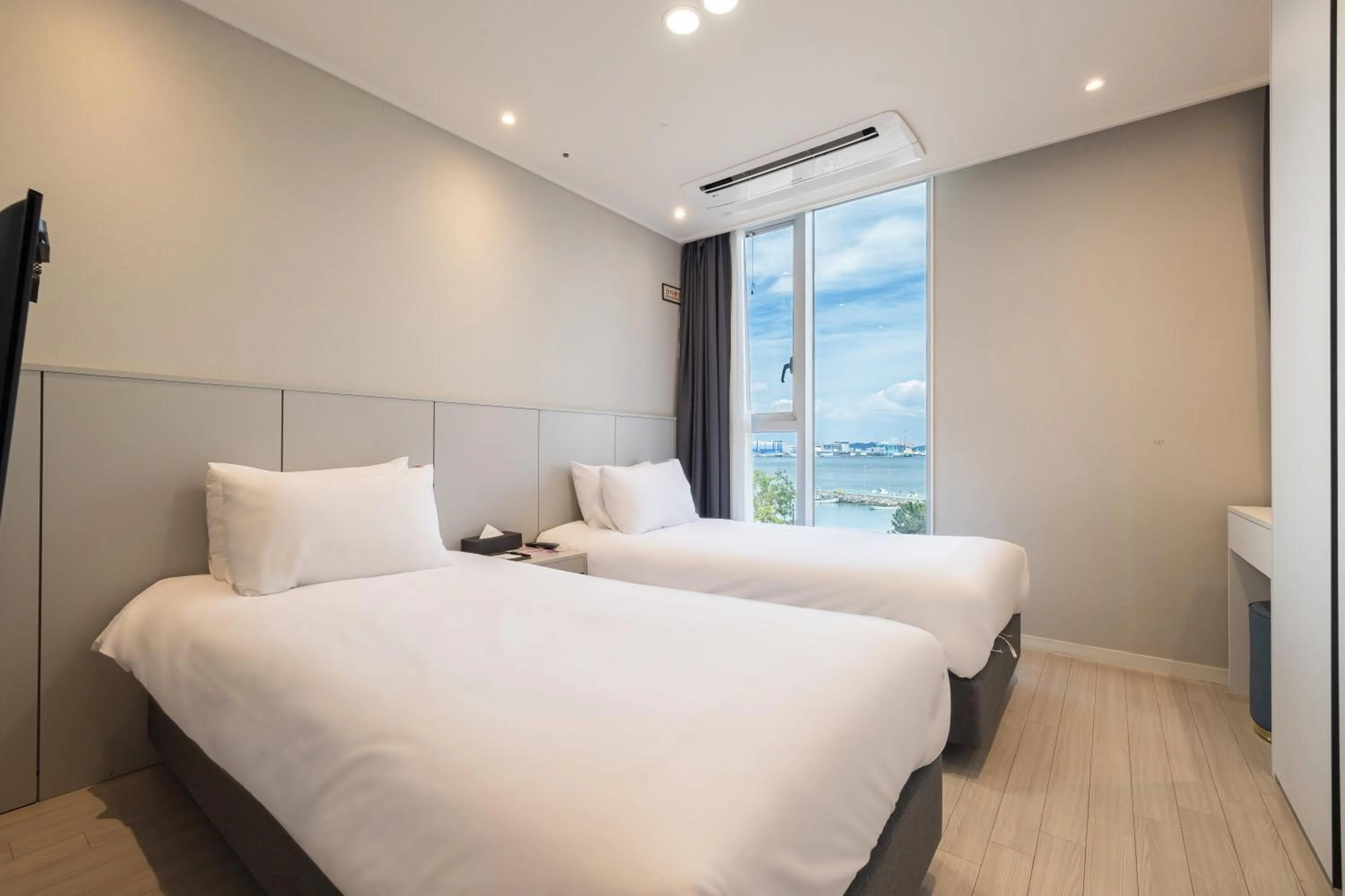 Bed in OCEAN PARK 9