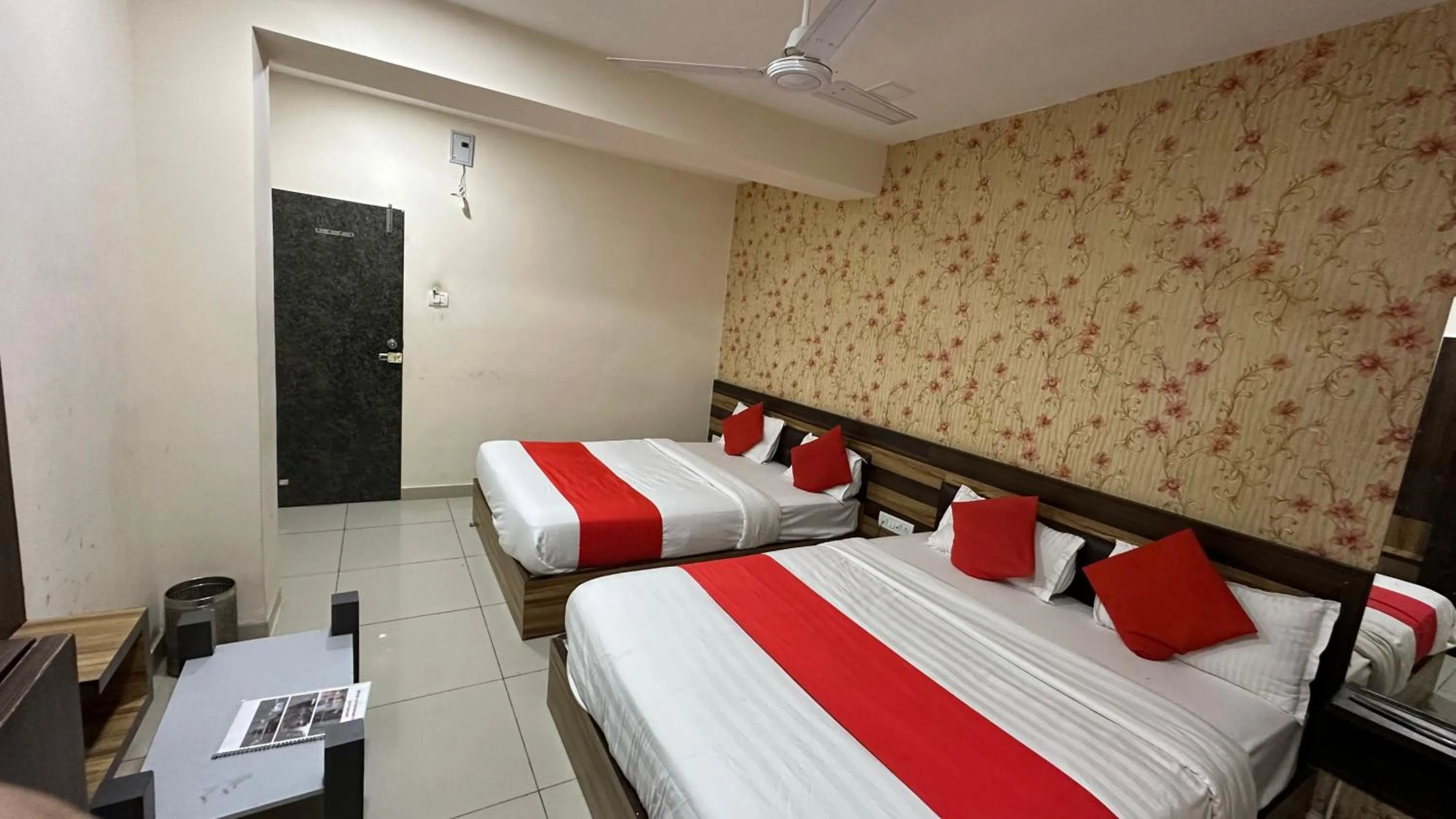 Bed in Hotel New Shiv Kunj