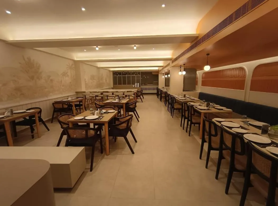 Restaurant/places to eat in Lords Eco Inn Belagavi