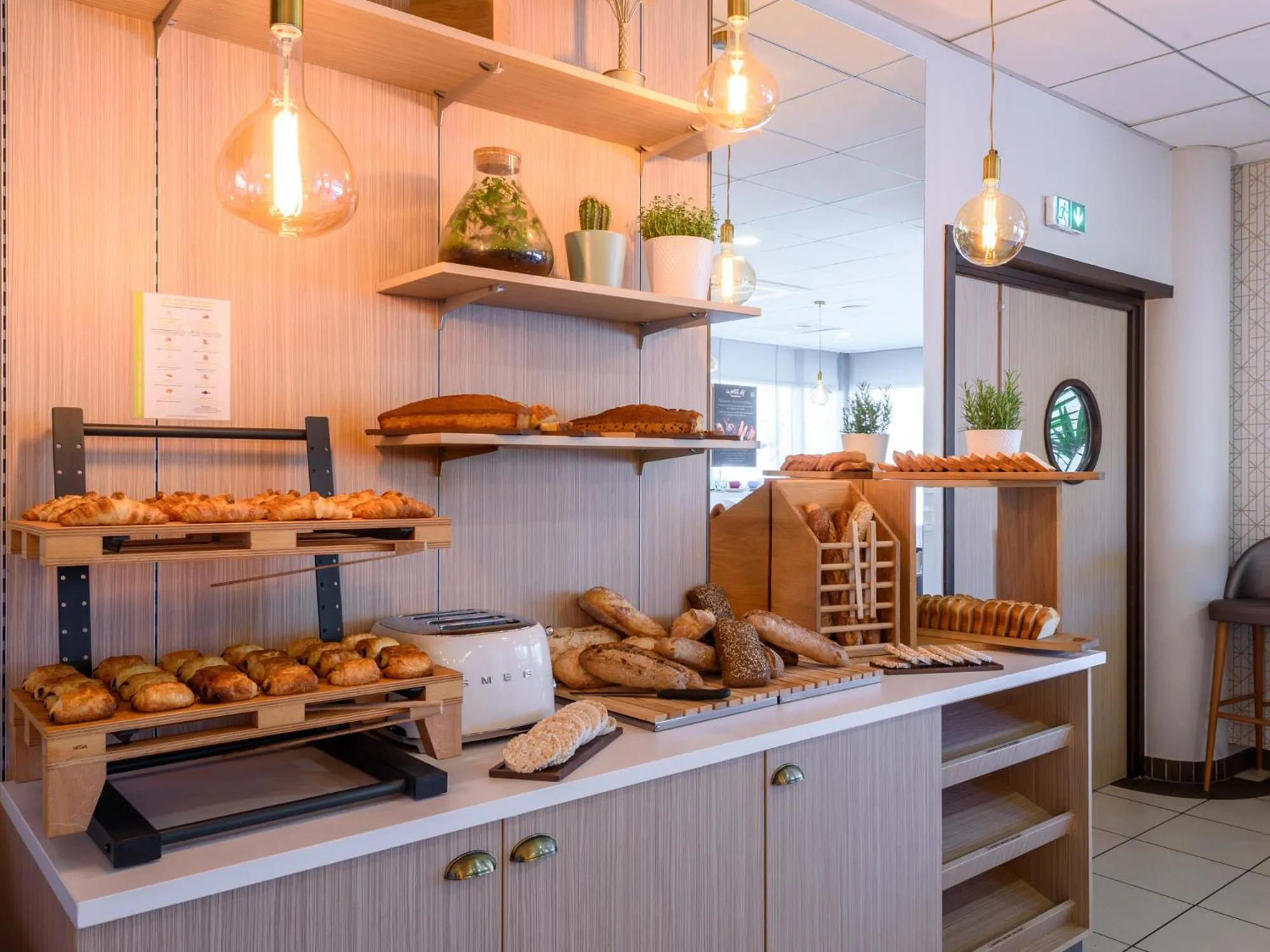 Breakfast in Residhome Toulouse Occitania