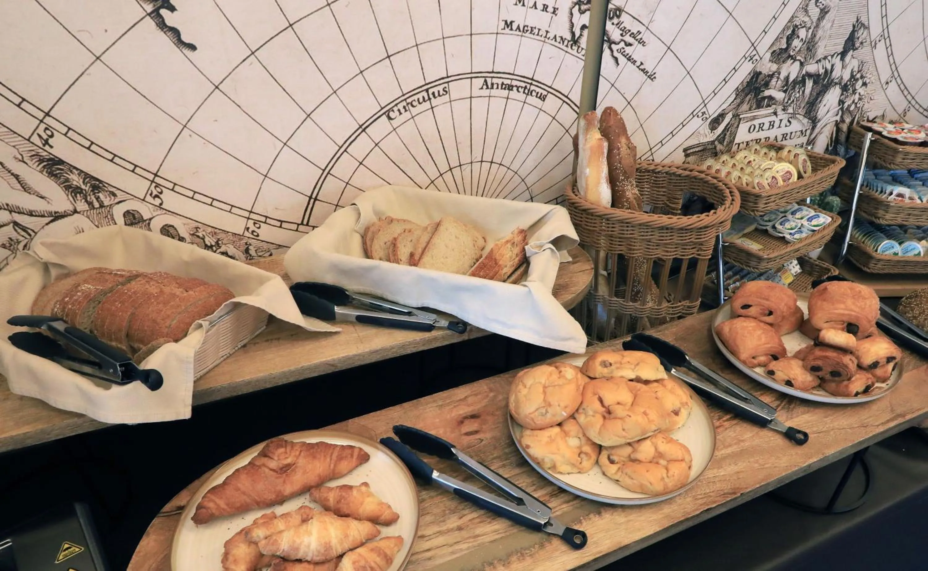 Breakfast in Hotel Le 830 Namur