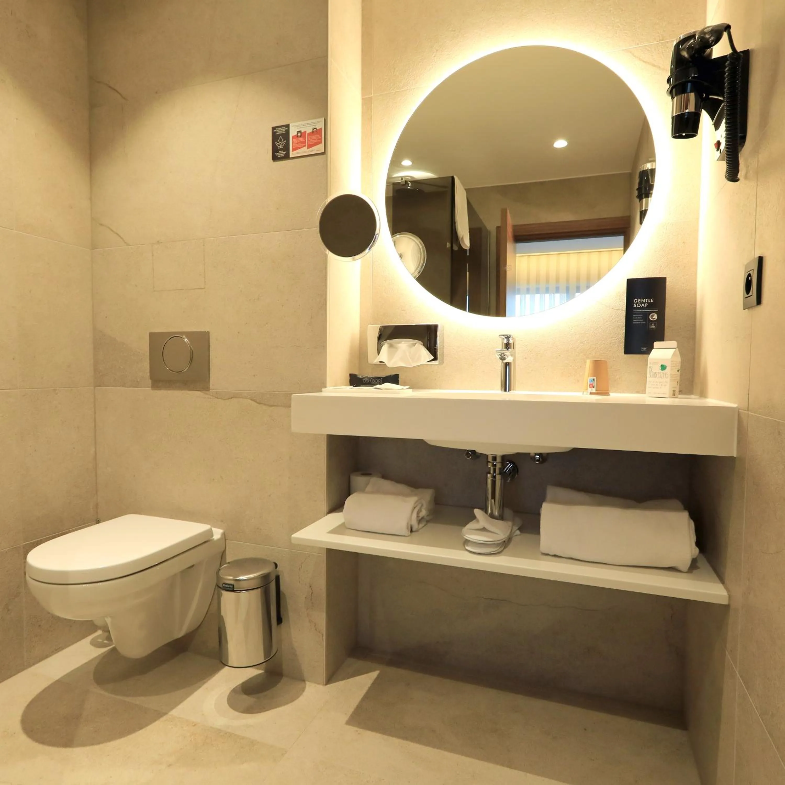 Bathroom in Hotel Le 830 Namur